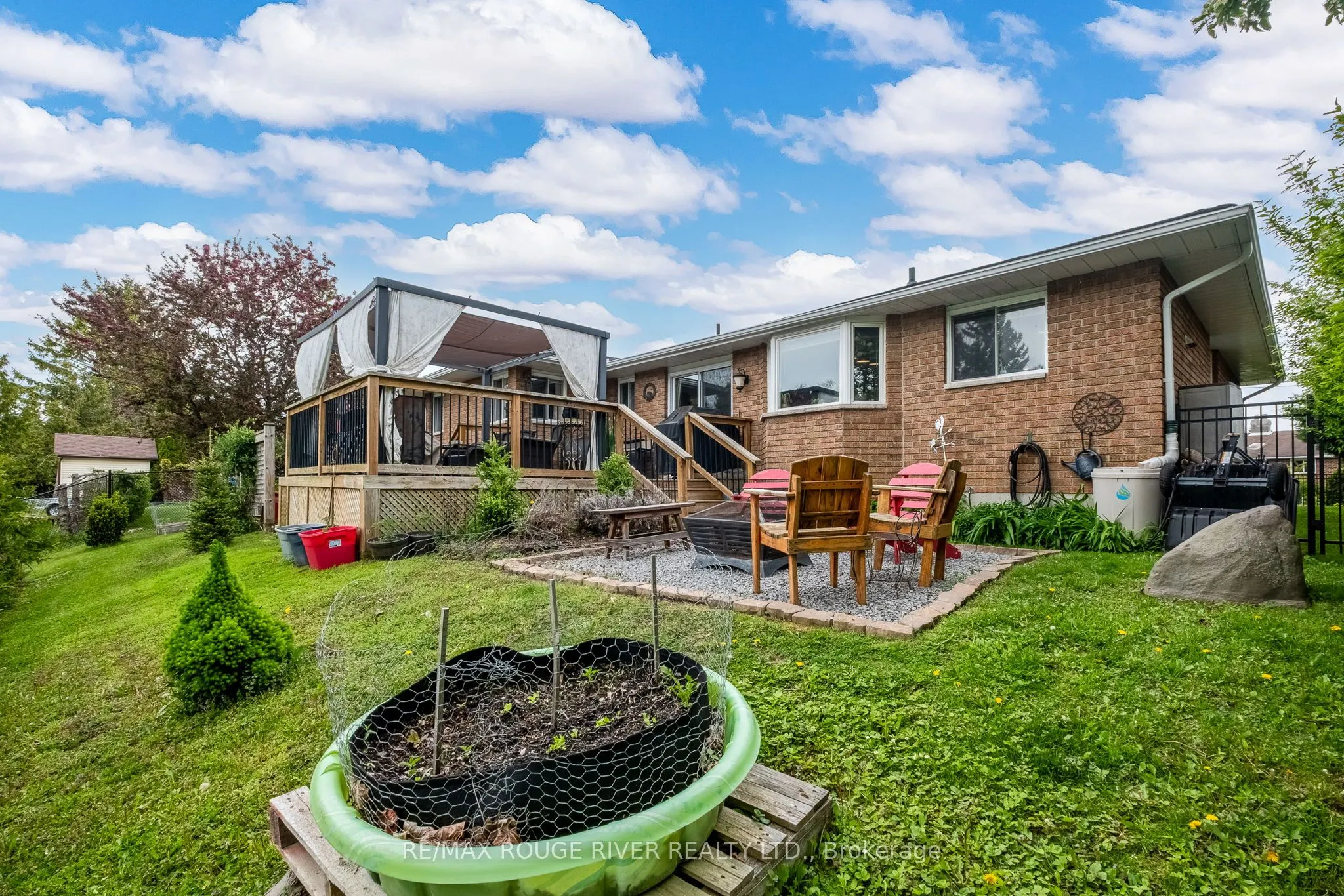 8 Brintnell Boulevard