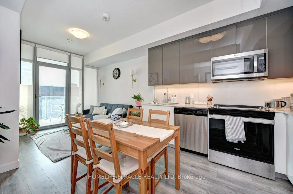 60 Frederick Street, #1213