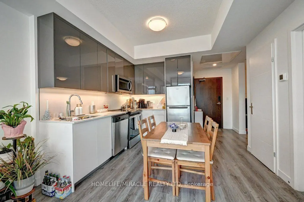 60 Frederick Street, #1213