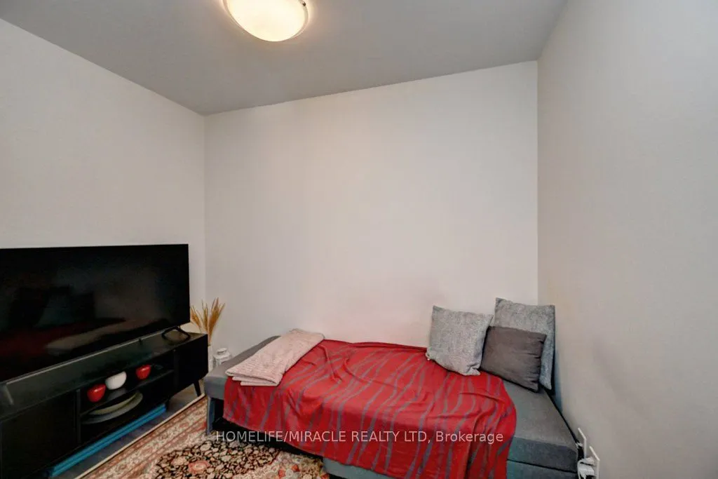 60 Frederick Street, #1213
