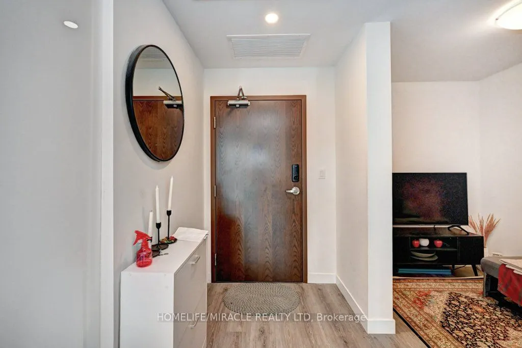 60 Frederick Street, #1213