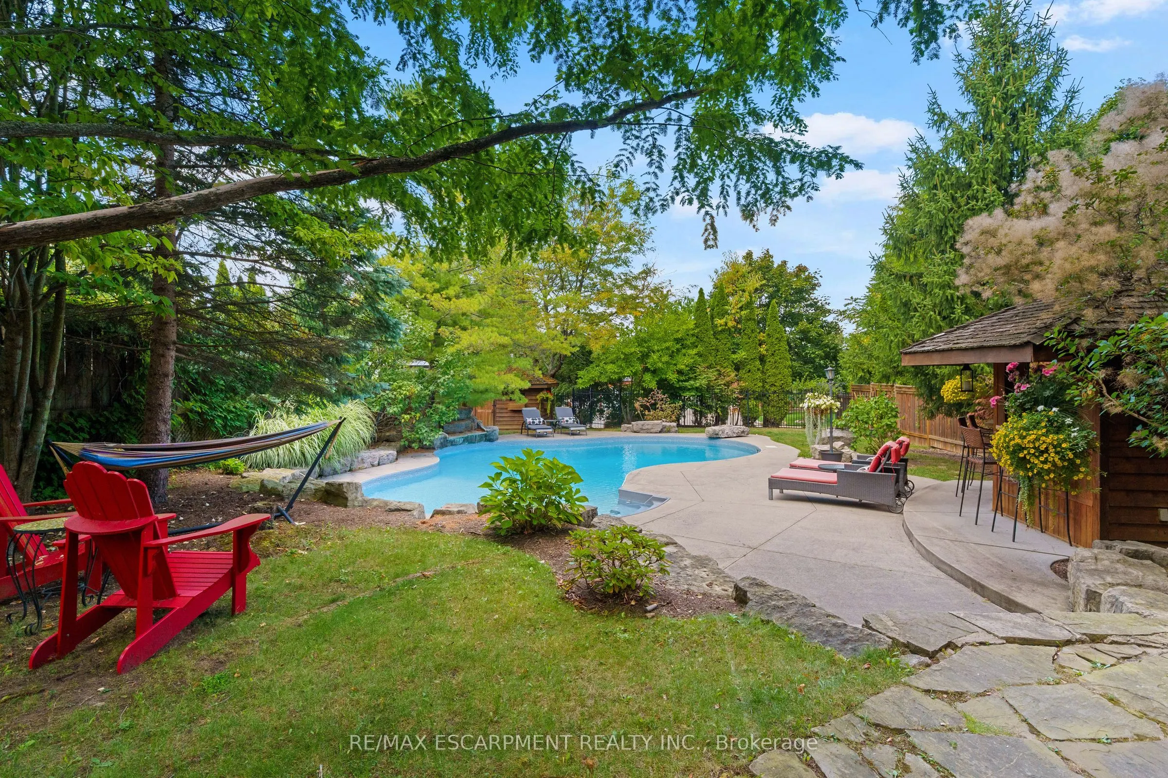 3 Maplehurst Ridge