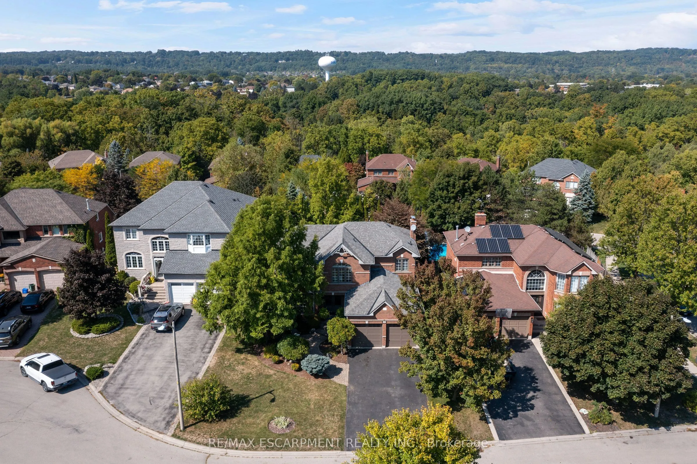 3 Maplehurst Ridge