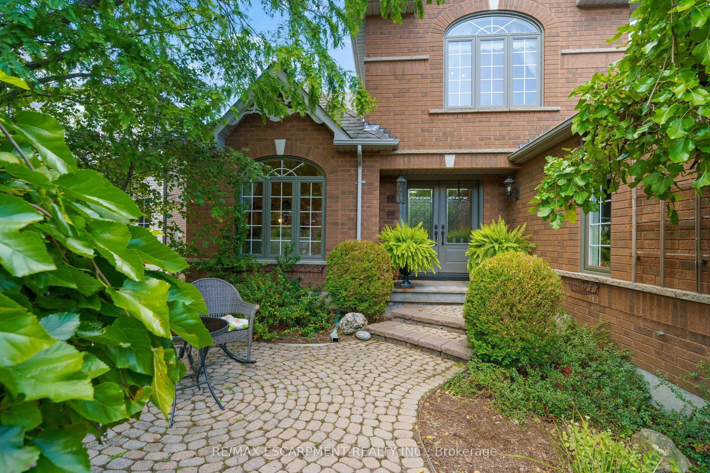3 Maplehurst Ridge