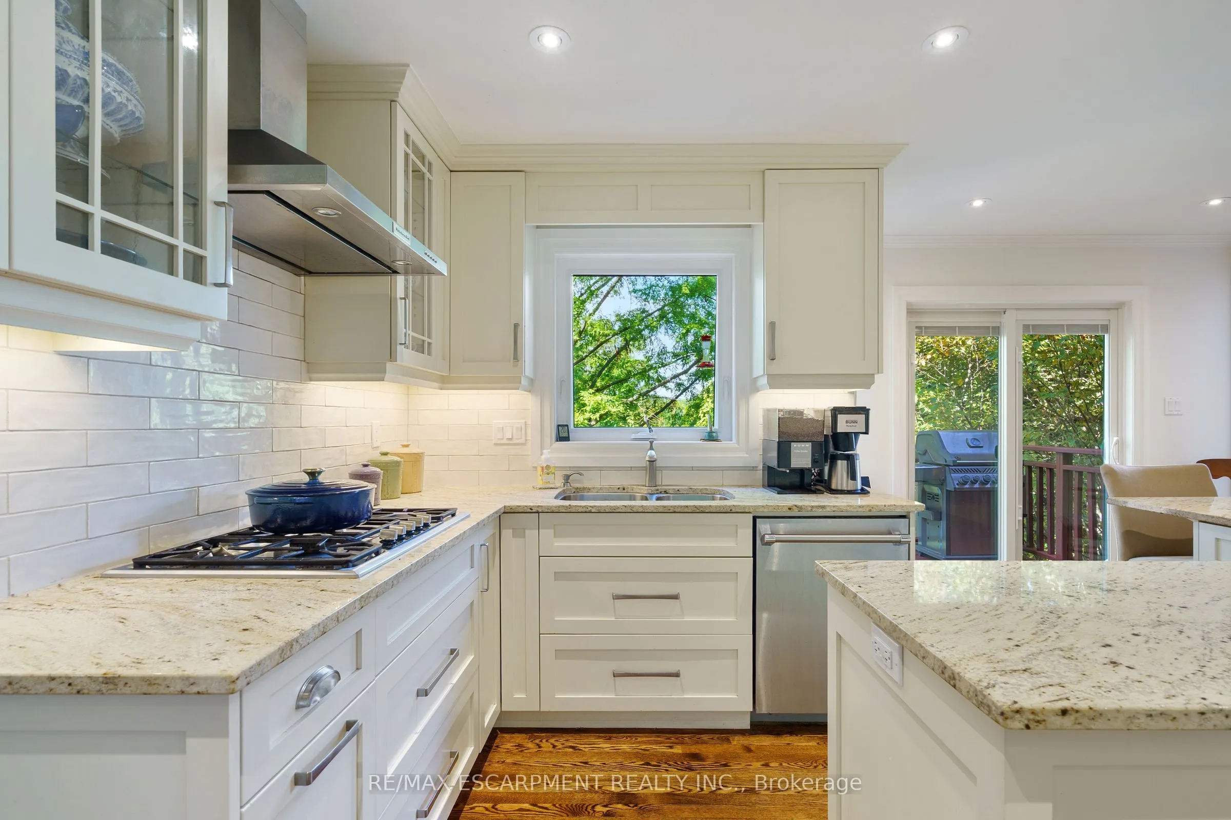 3 Maplehurst Ridge
