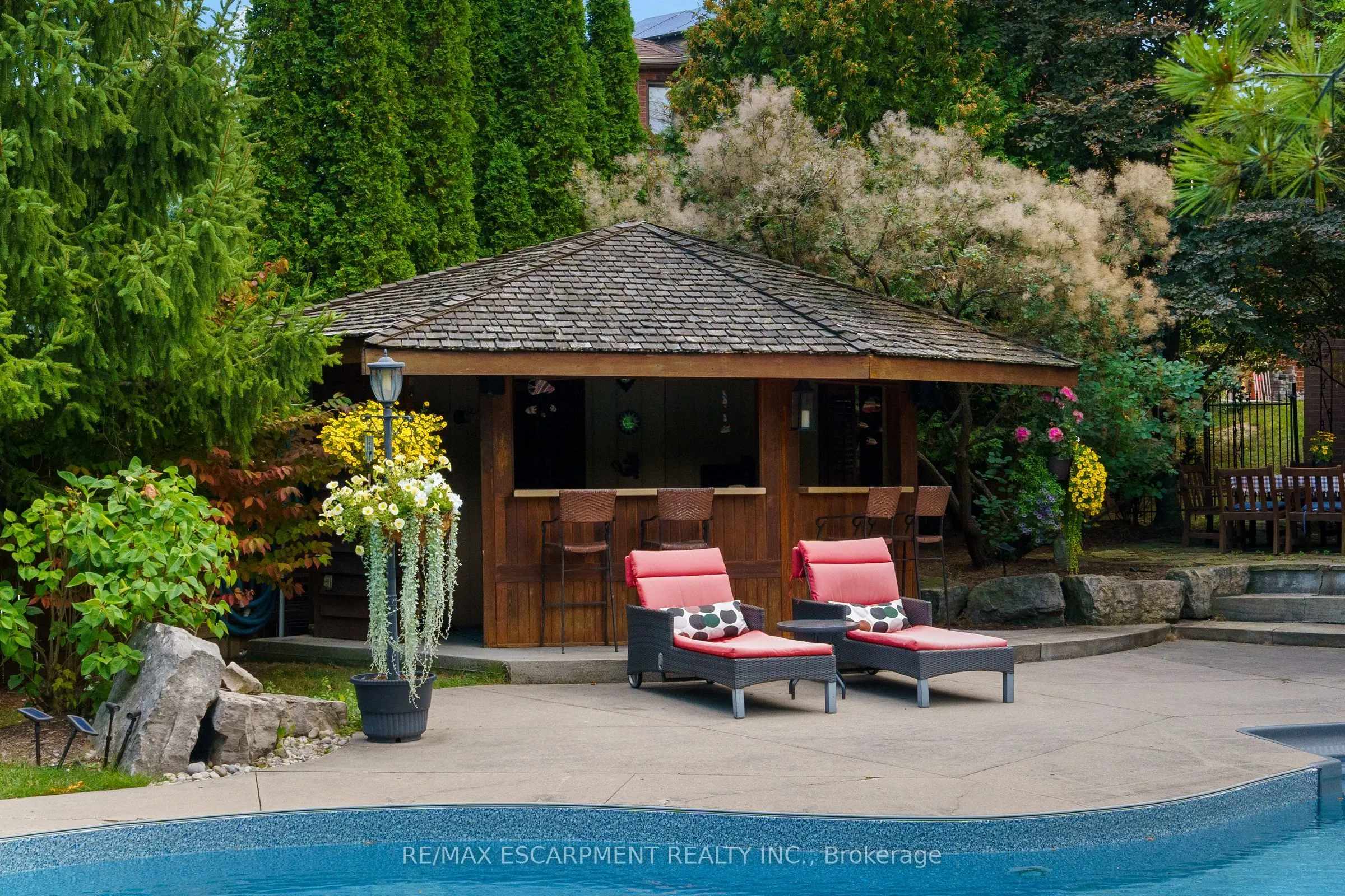 3 Maplehurst Ridge