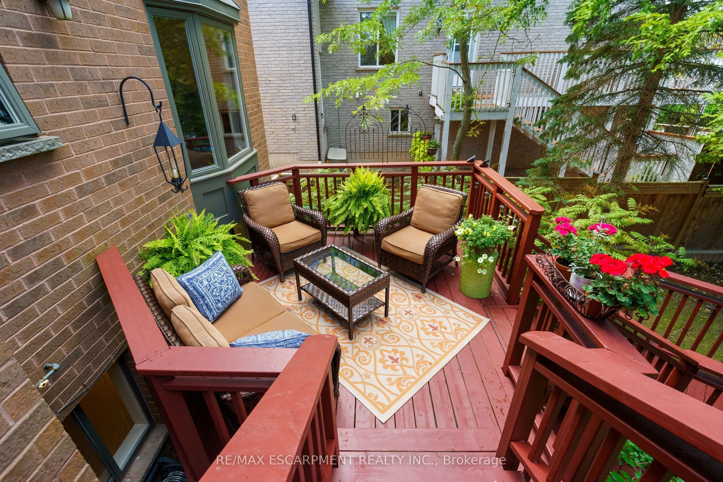 3 Maplehurst Ridge