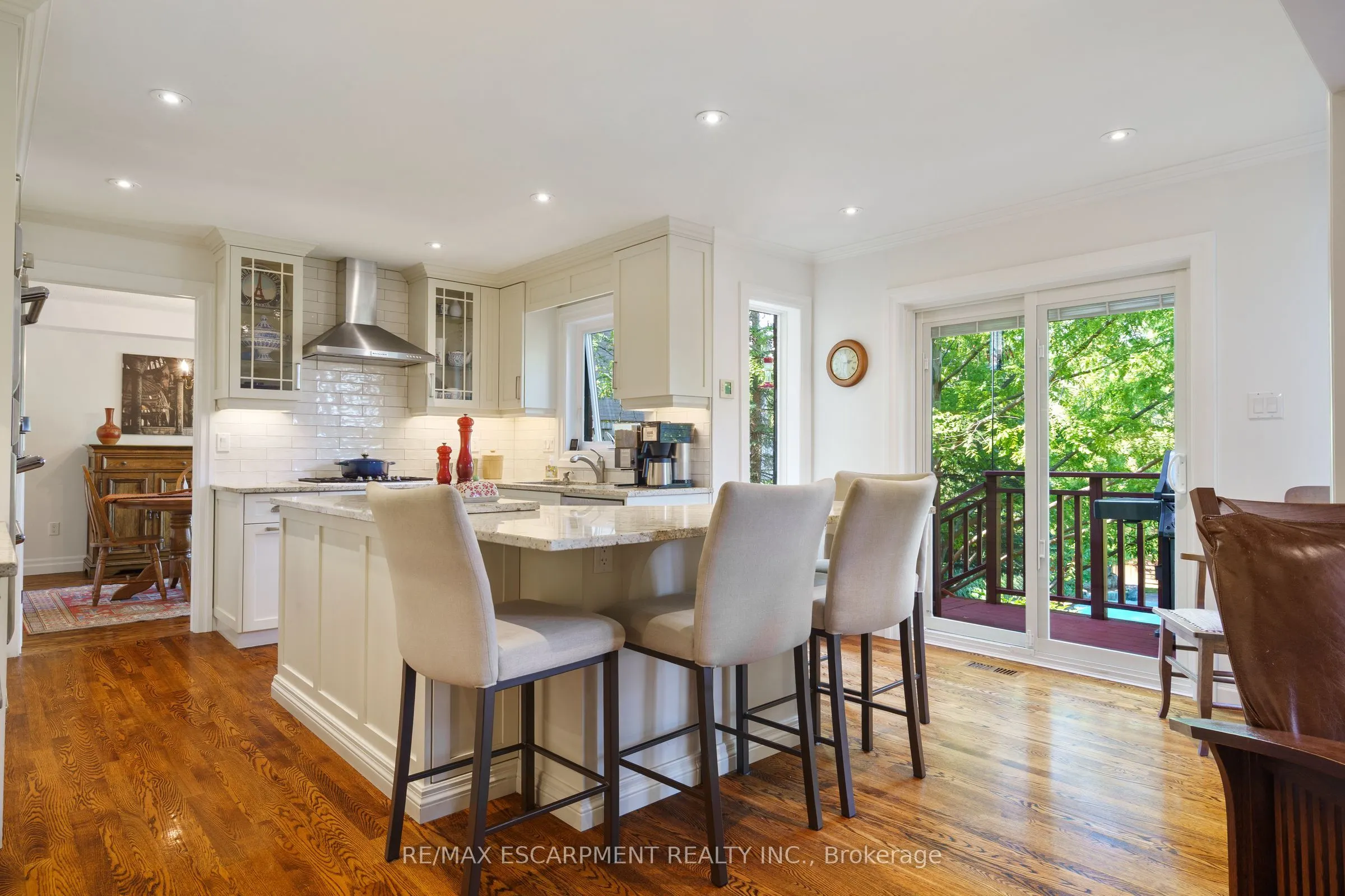 3 Maplehurst Ridge