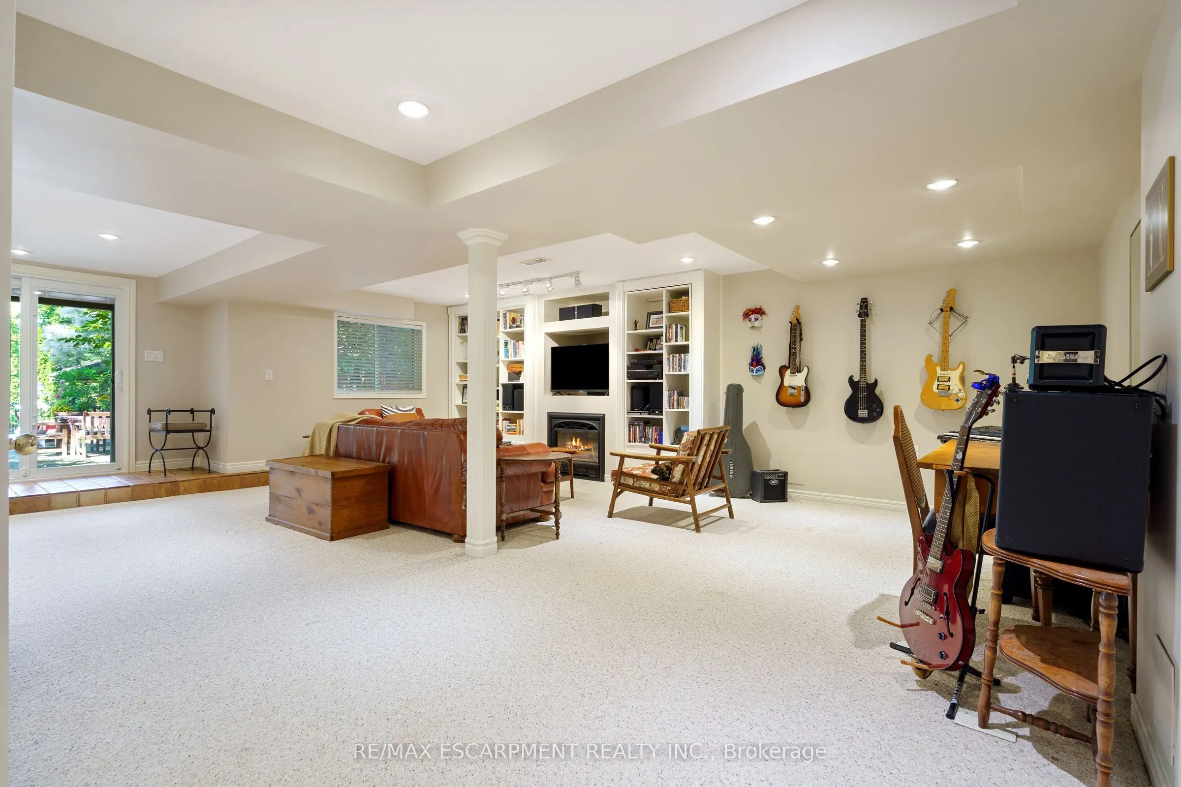 3 Maplehurst Ridge