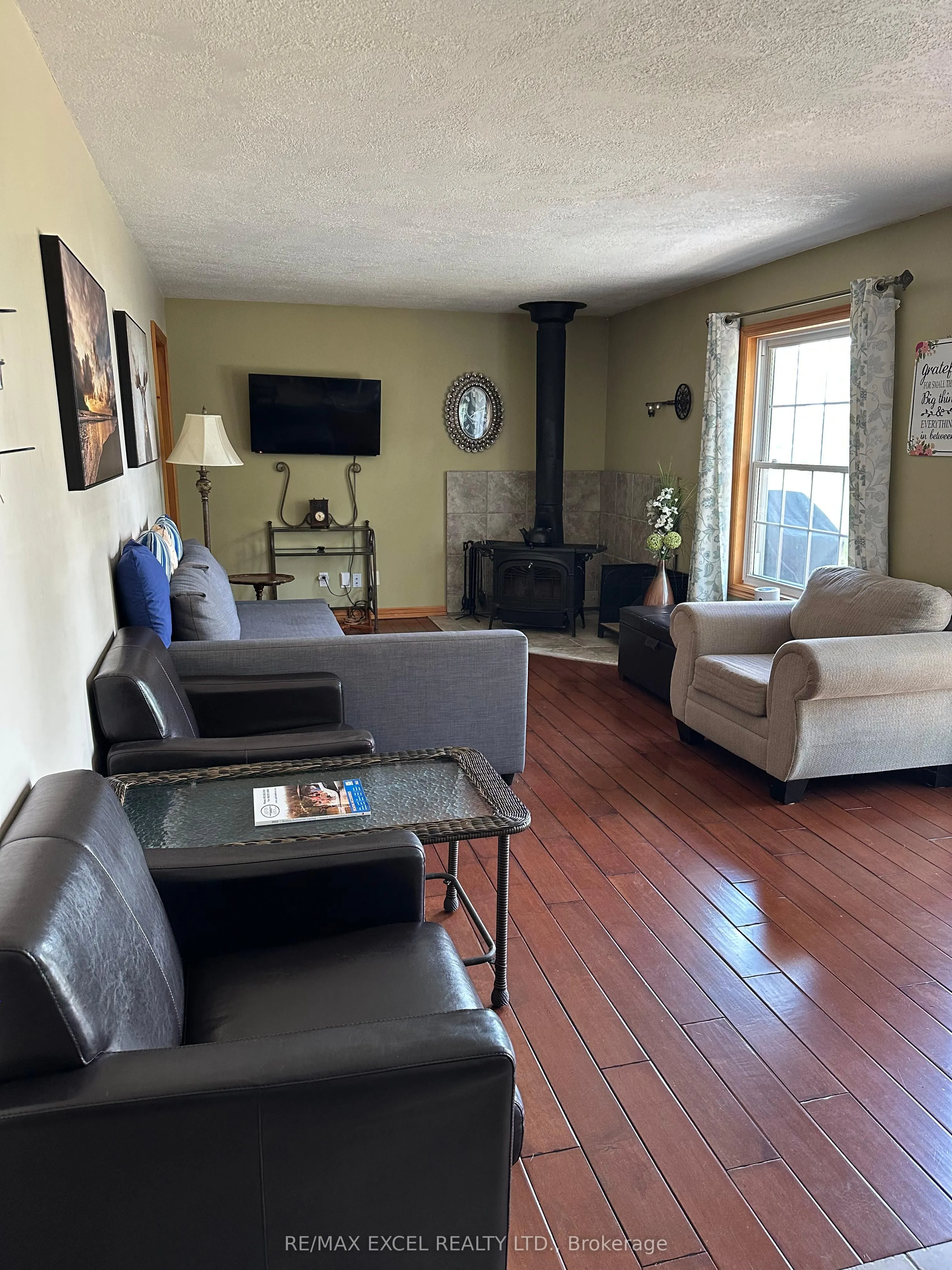 97 Mcgill Drive W