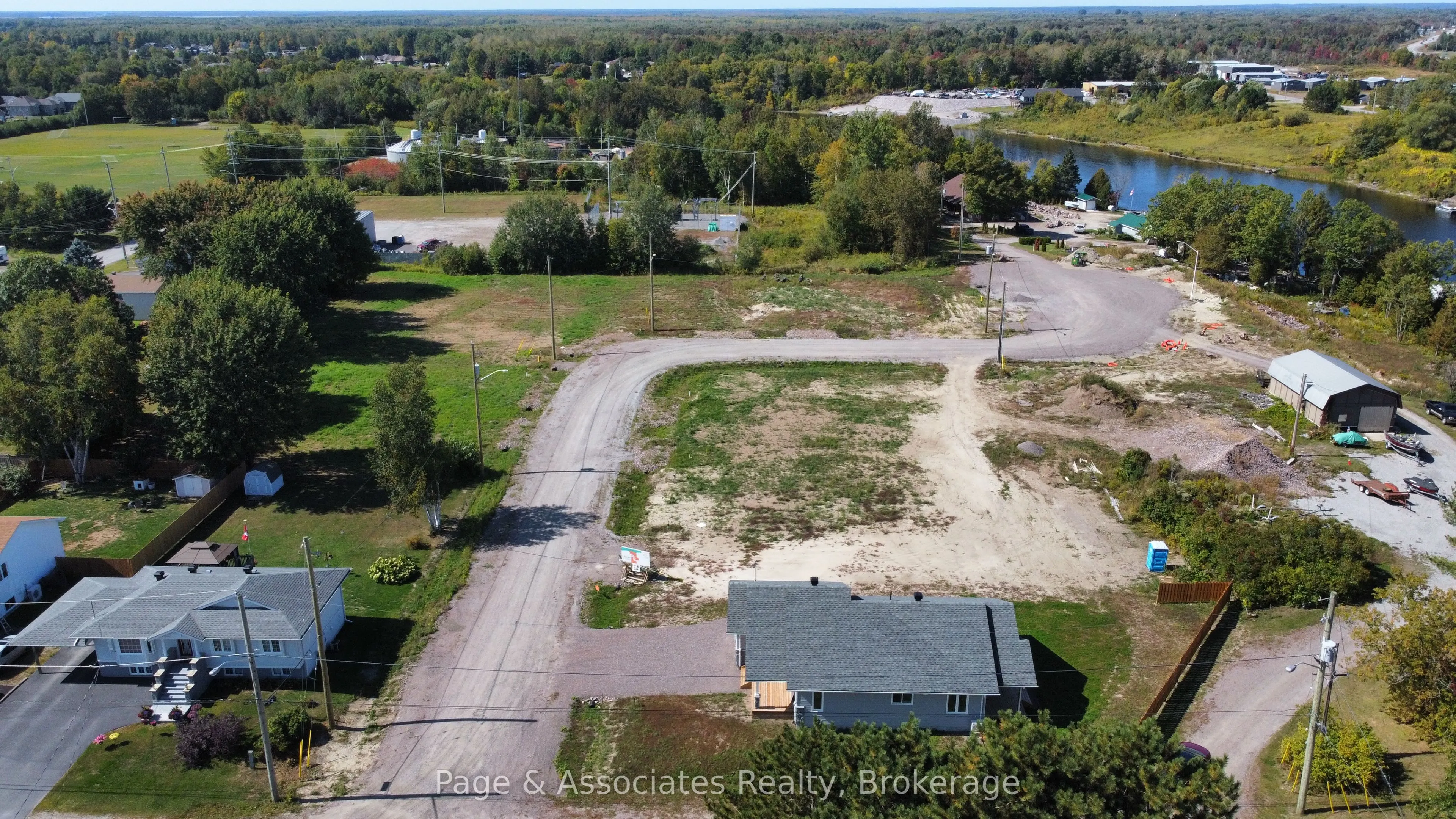 LOT 4 Moon Court