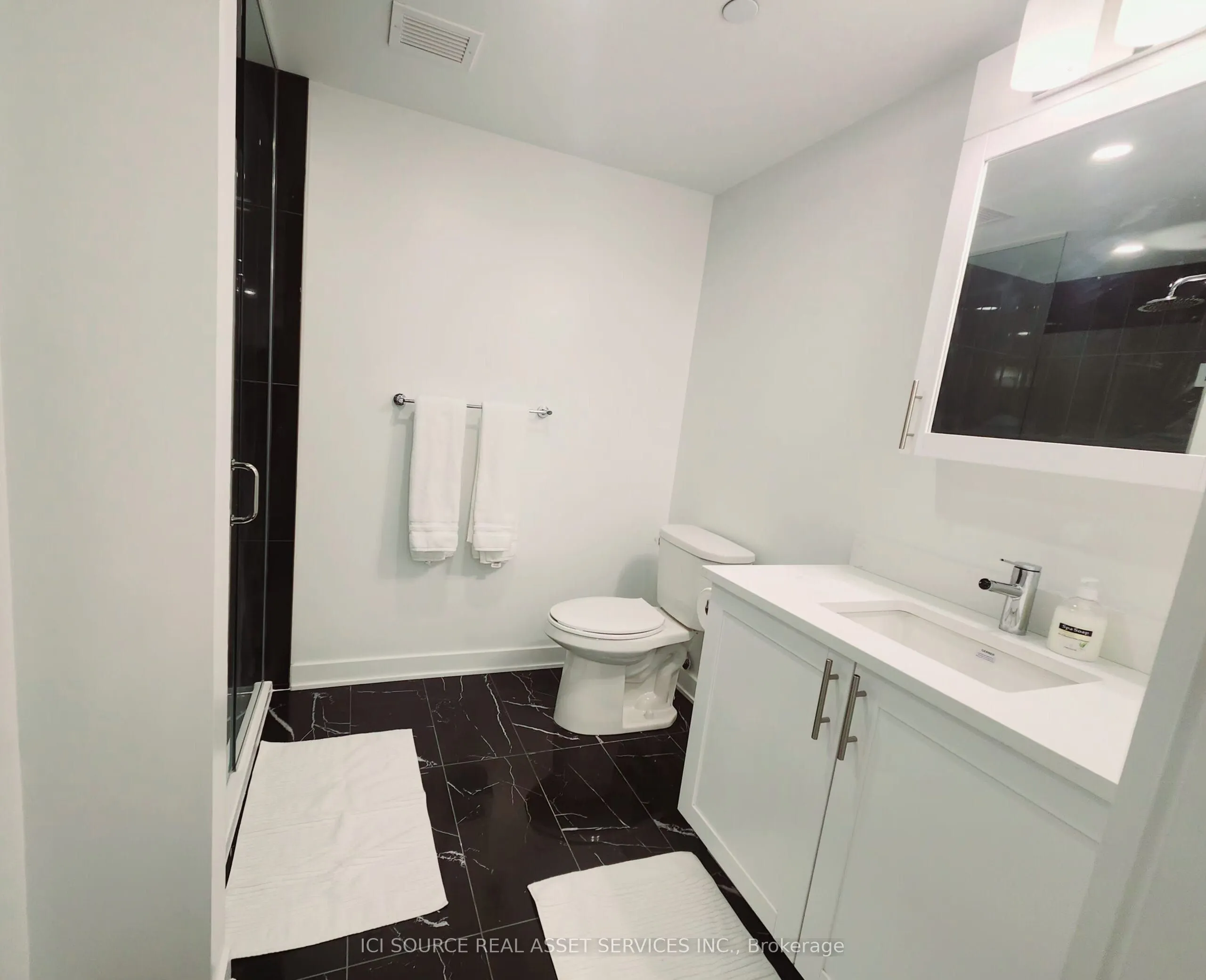 340 Queen Street, #1009