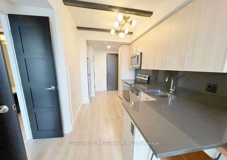 145 Columbia Street W, #1408