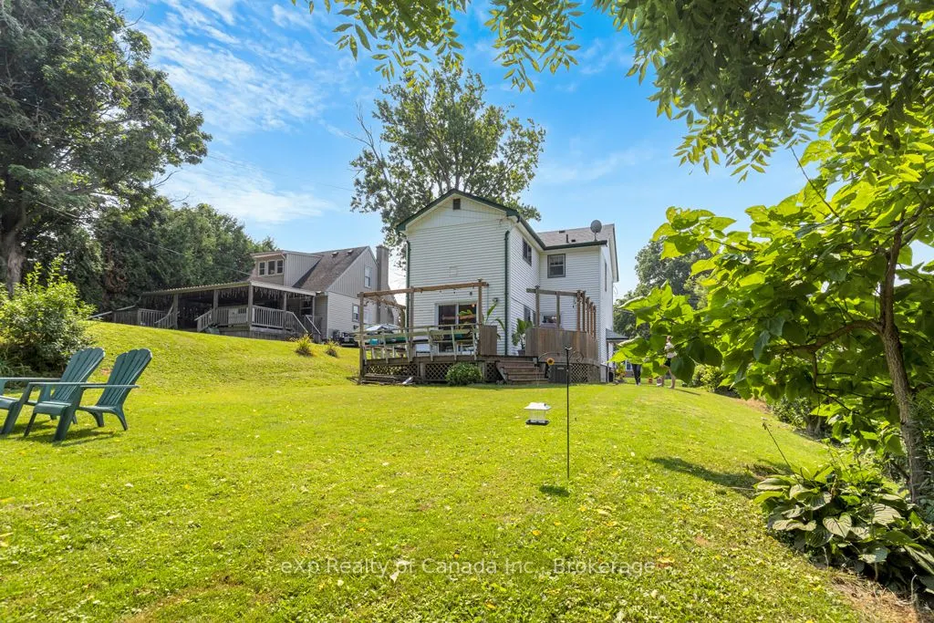 9 Oakwood Avenue