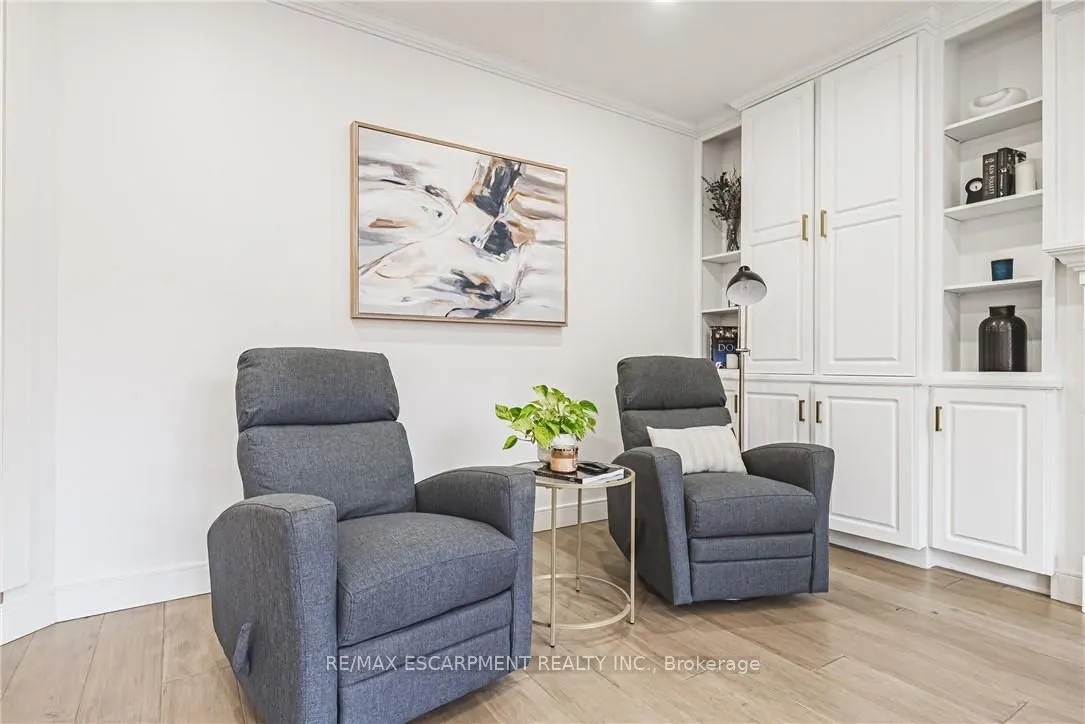 6 Windmill Place