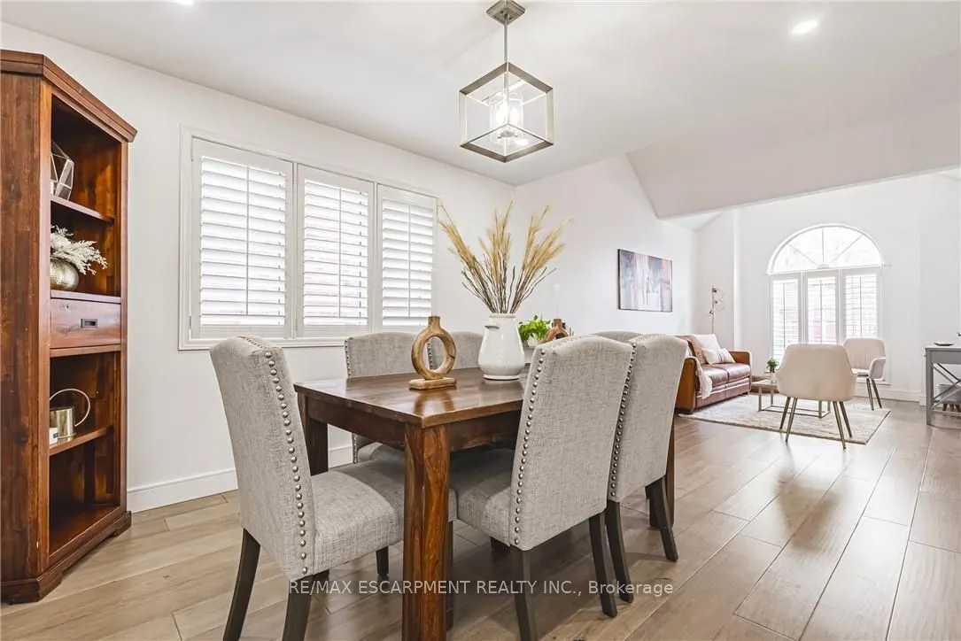 6 Windmill Place