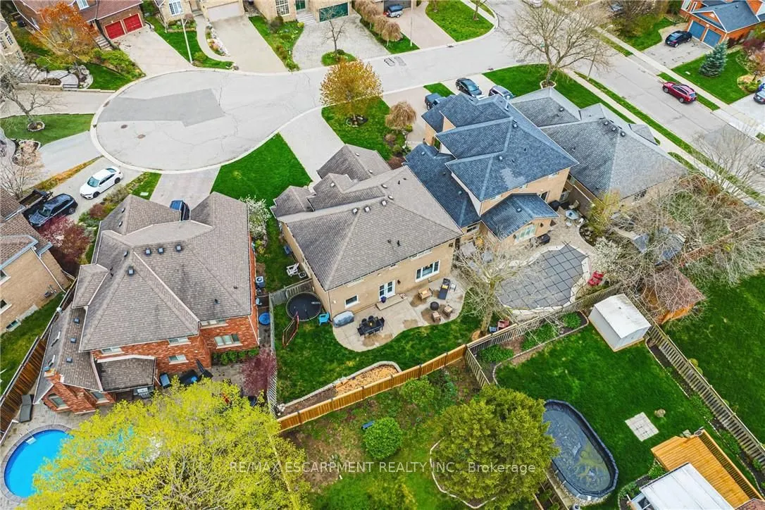 6 Windmill Place