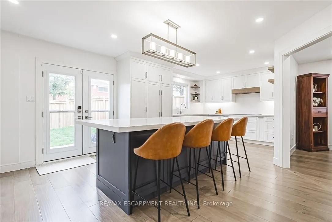 6 Windmill Place