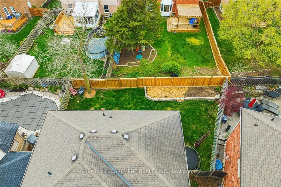 6 Windmill Place