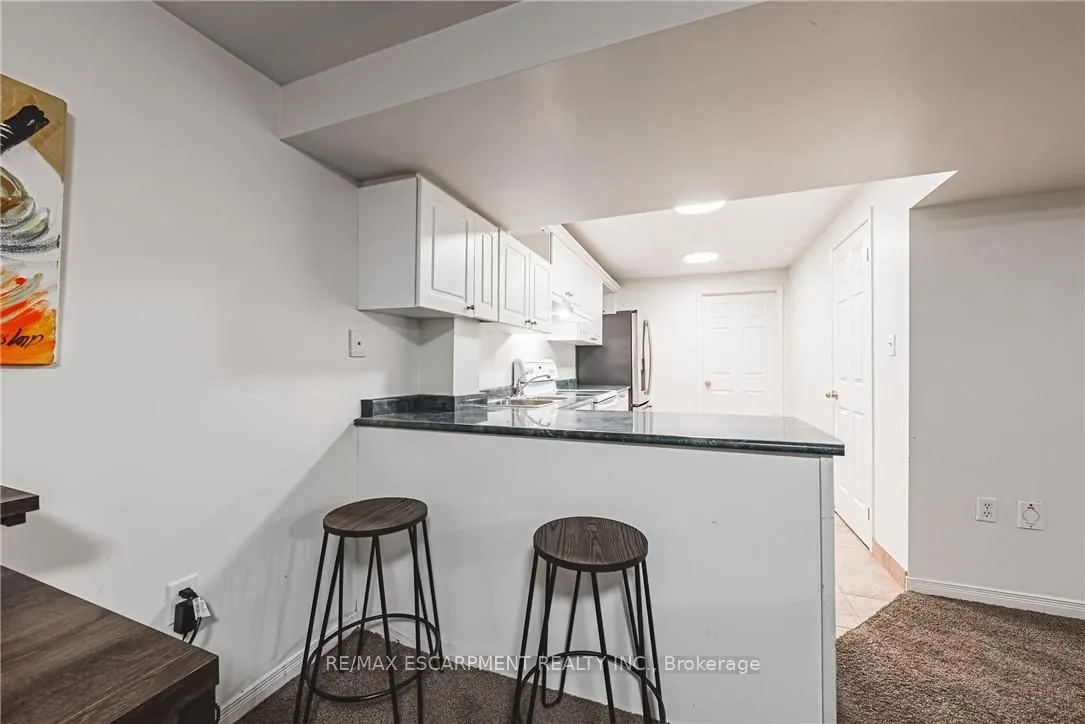 6 Windmill Place