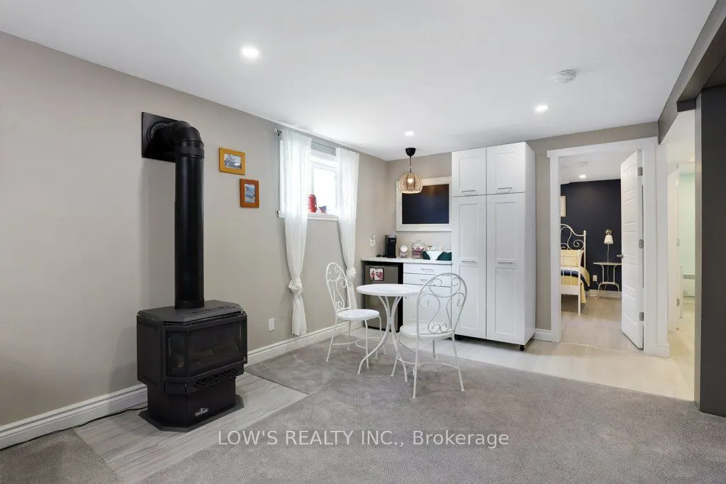 121 Barton Street