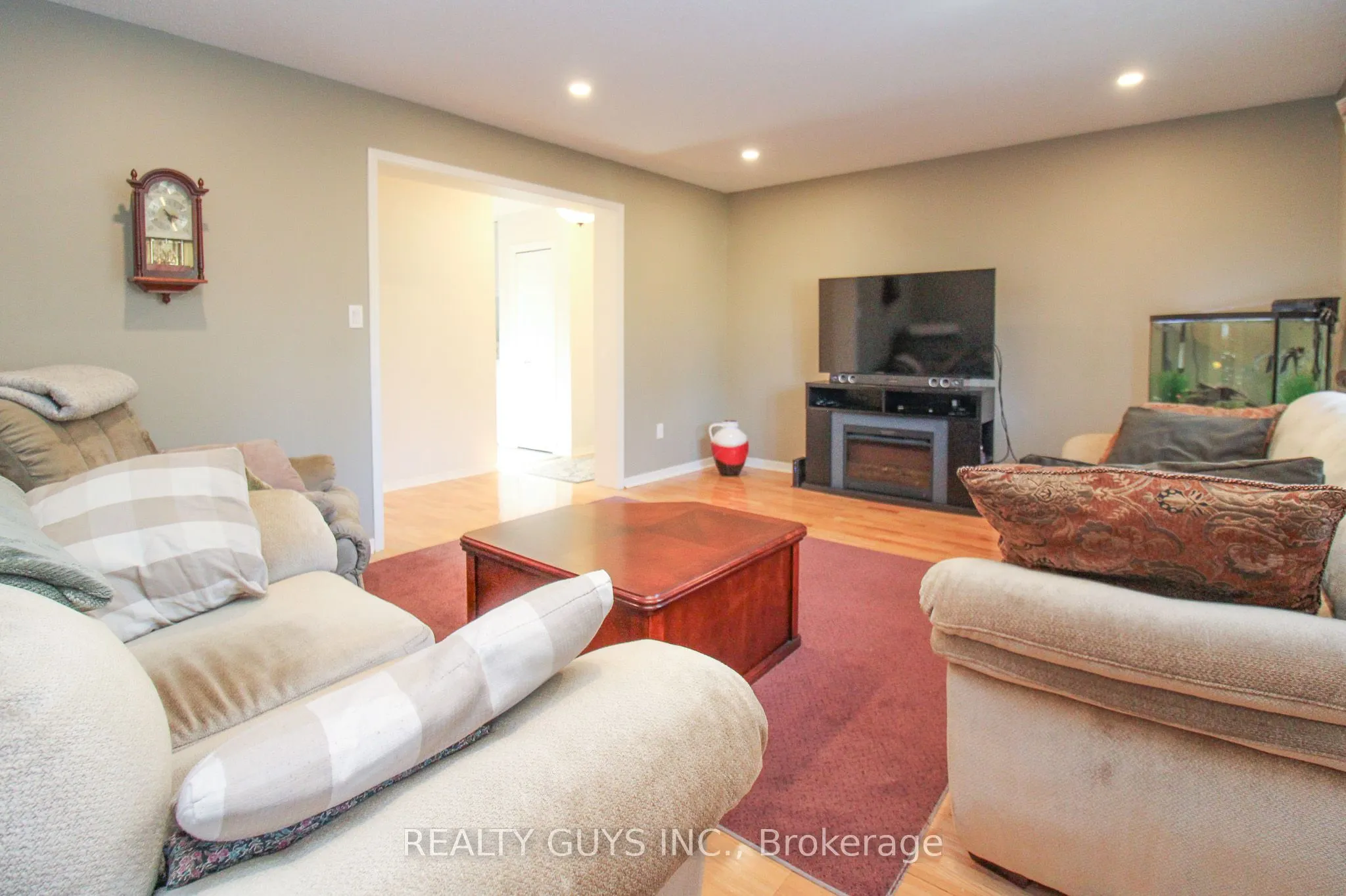 867 Twomey Place