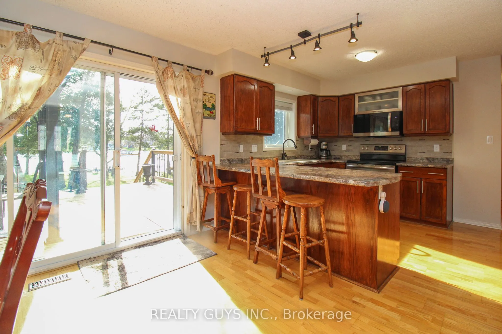 867 Twomey Place