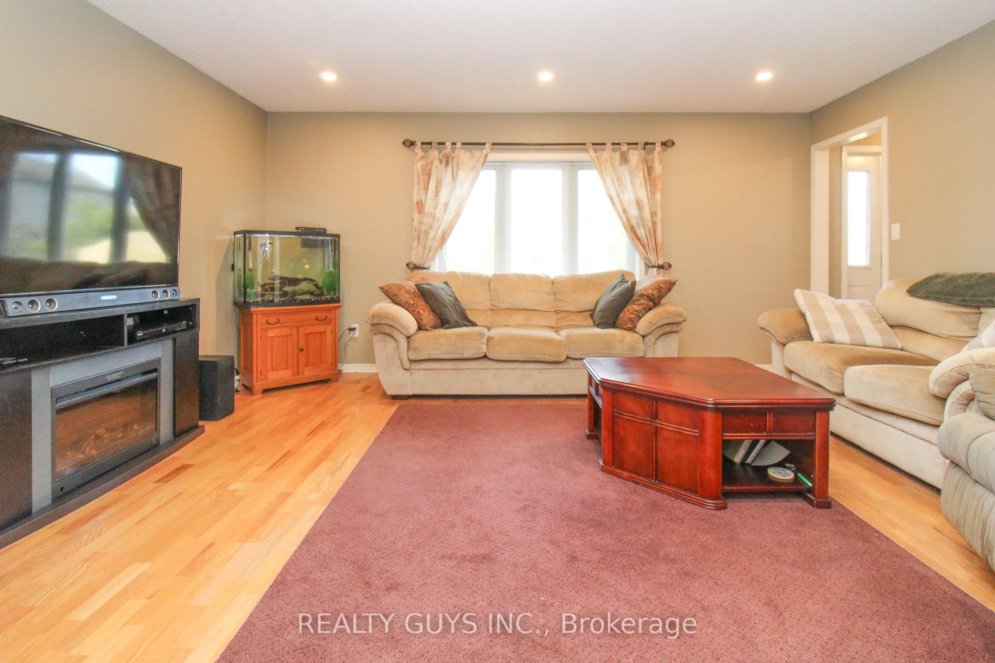 867 Twomey Place