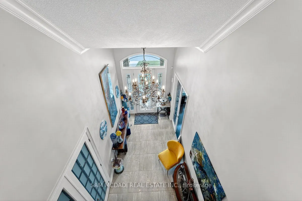 85 Hillcroft Drive