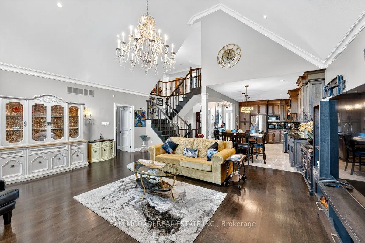 85 Hillcroft Drive