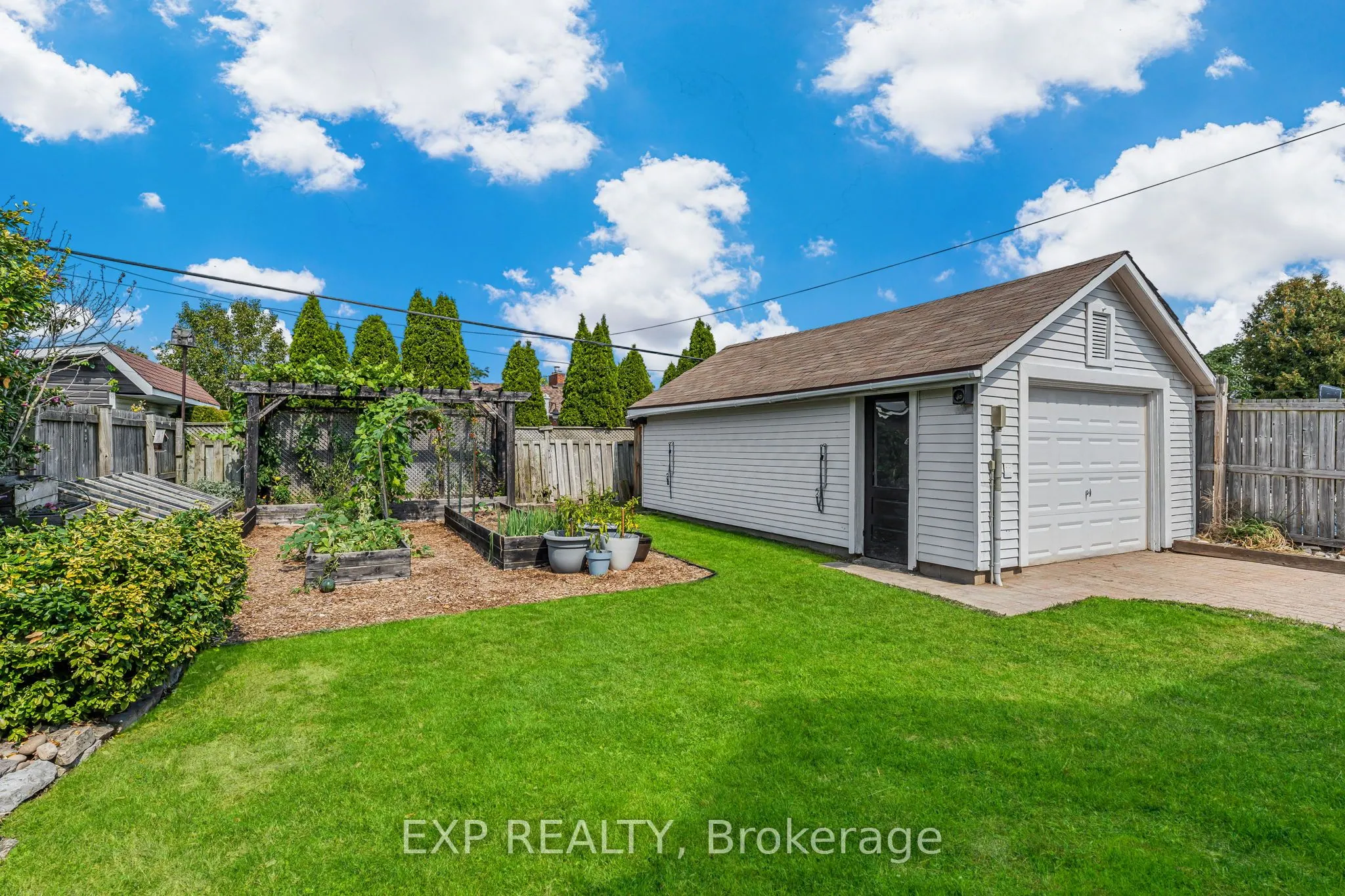 246 Bowen Road