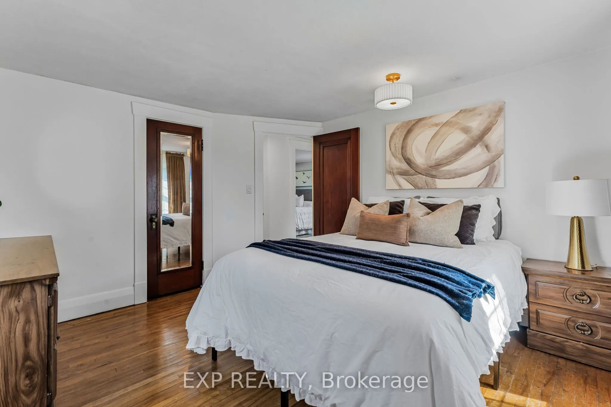 246 Bowen Road