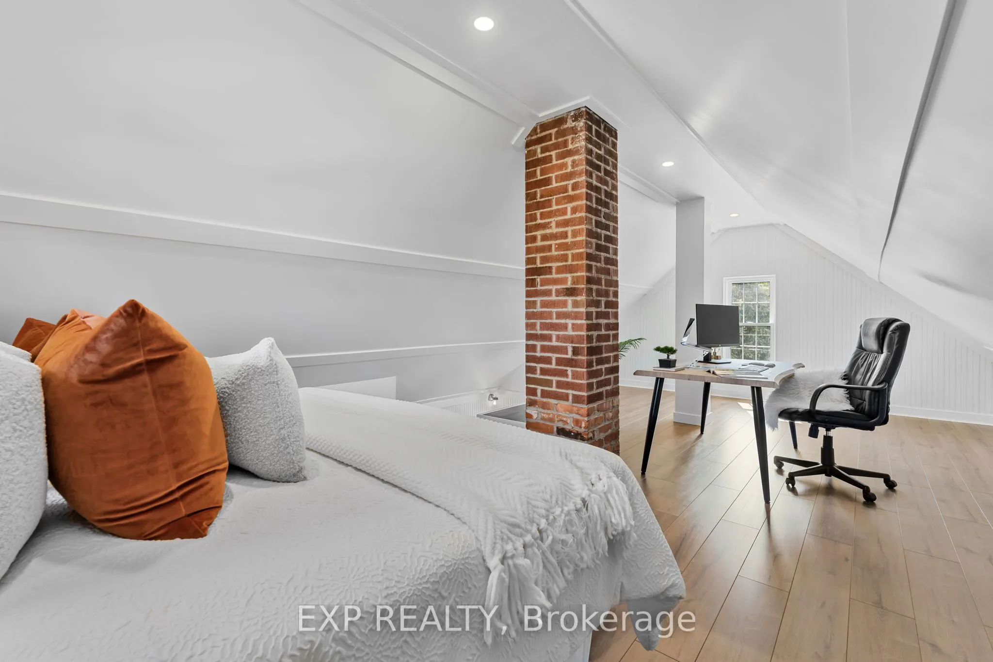 246 Bowen Road