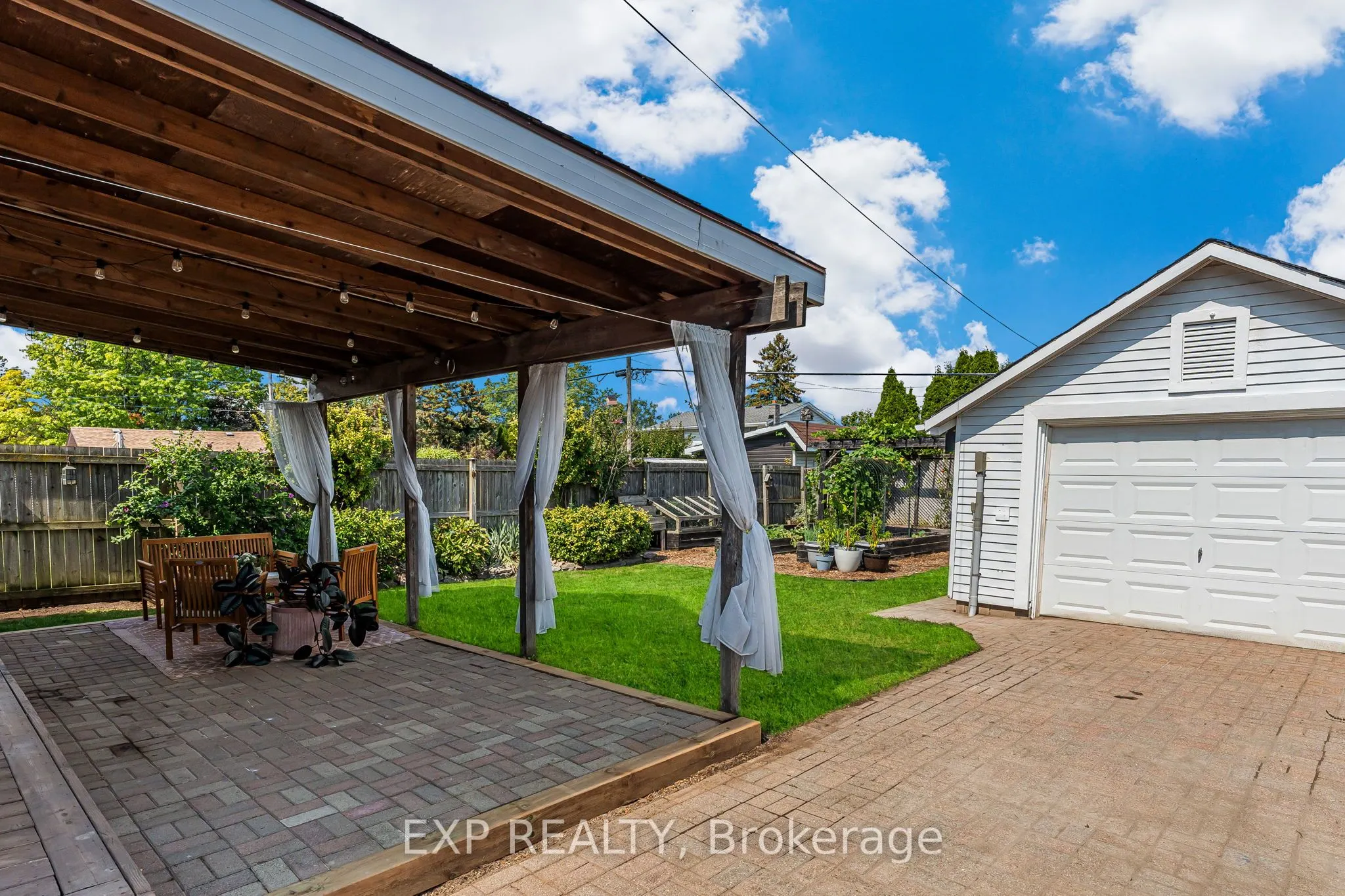 246 Bowen Road