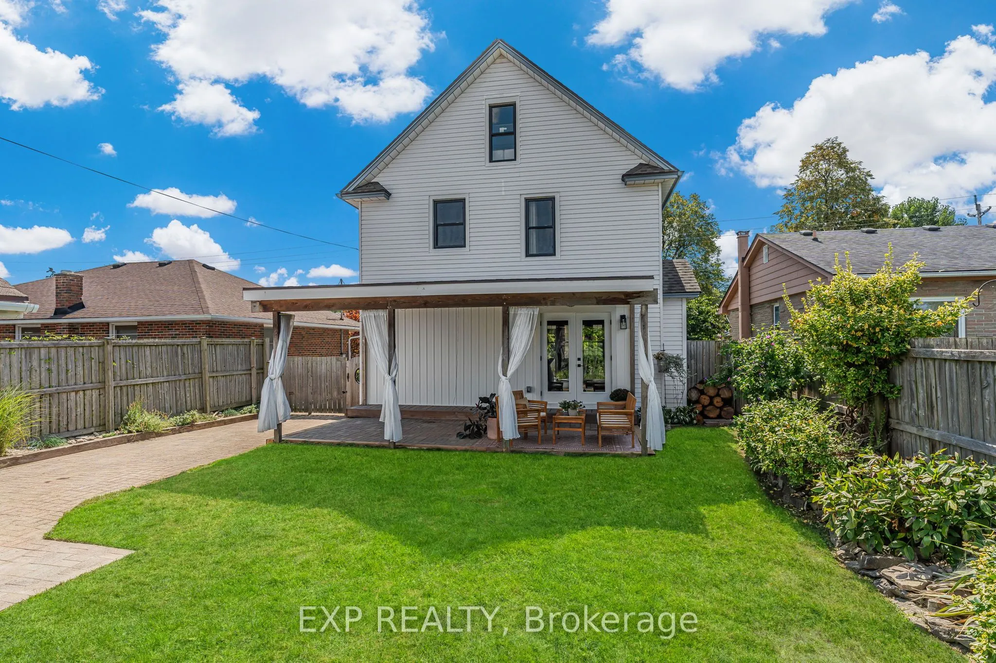 246 Bowen Road