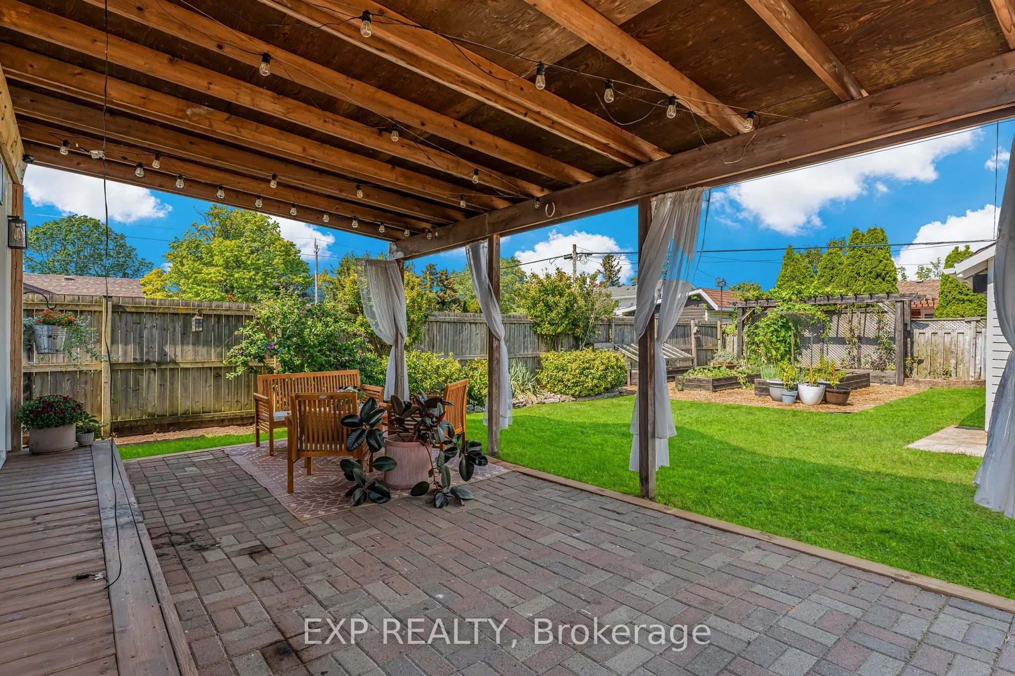 246 Bowen Road