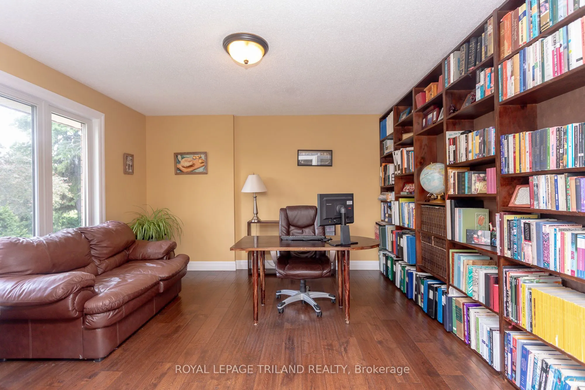 5172 Dundas Street