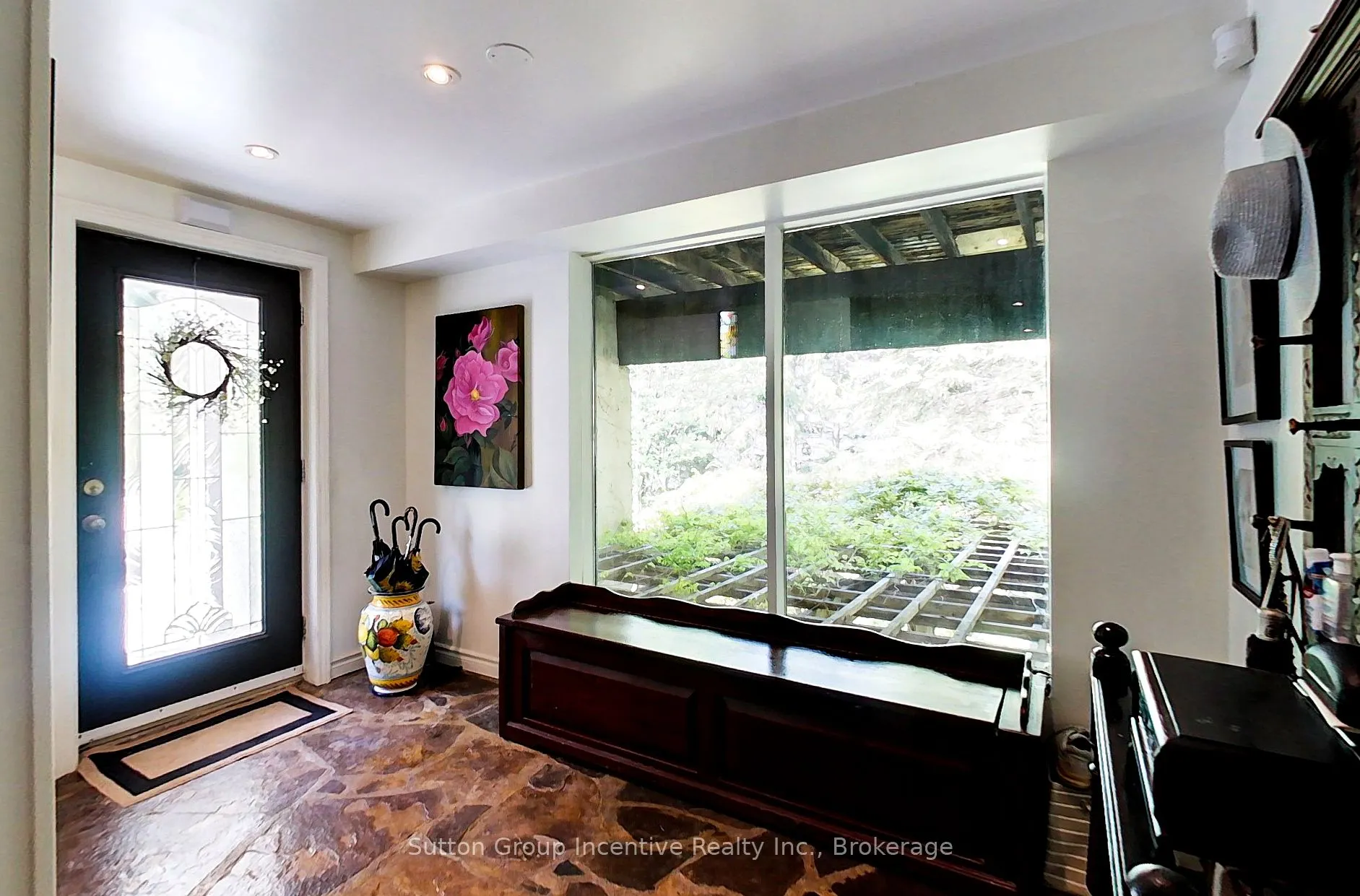 187 Arlberg Crescent