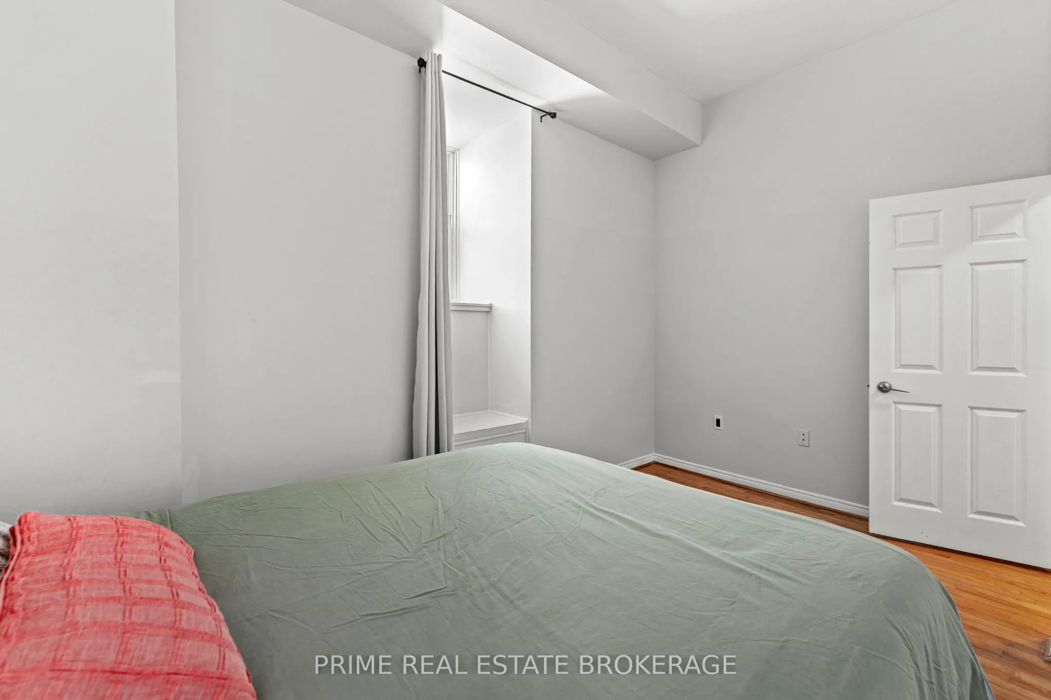 366 Richmond Street, #Unit 4