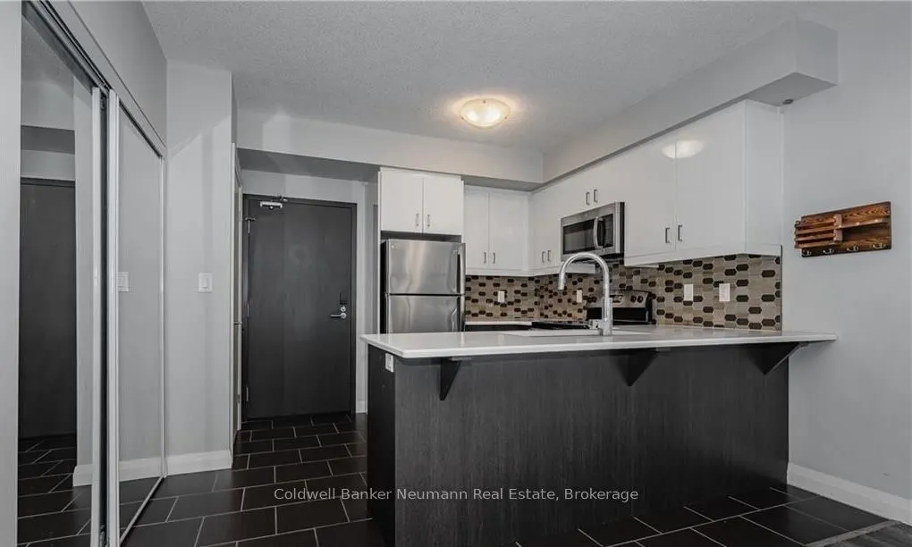 53 Arthur Street S, #502