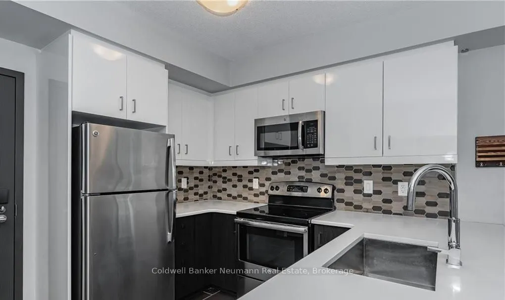 53 Arthur Street S, #502