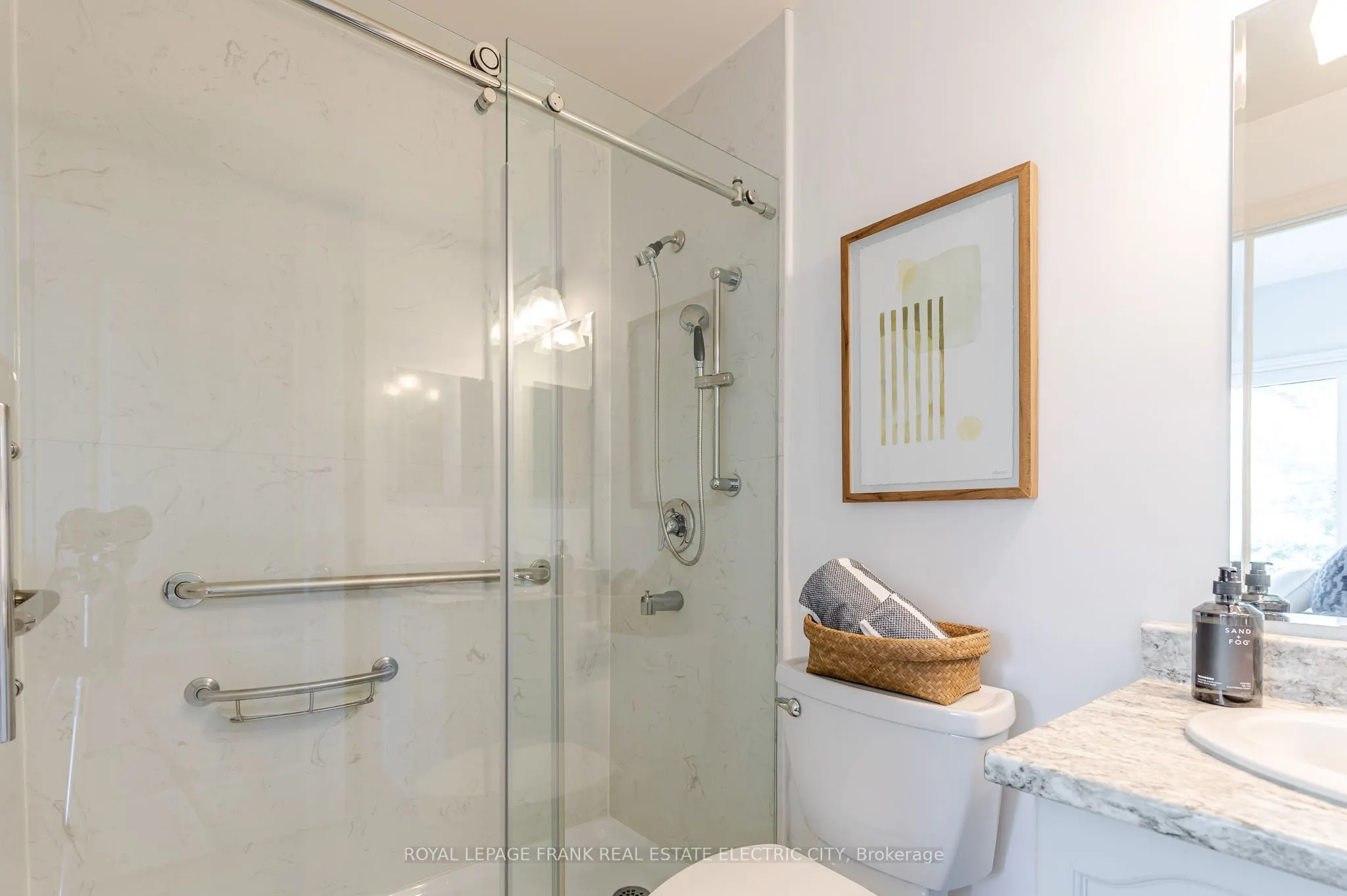 869 Clonsilla Avenue, #217