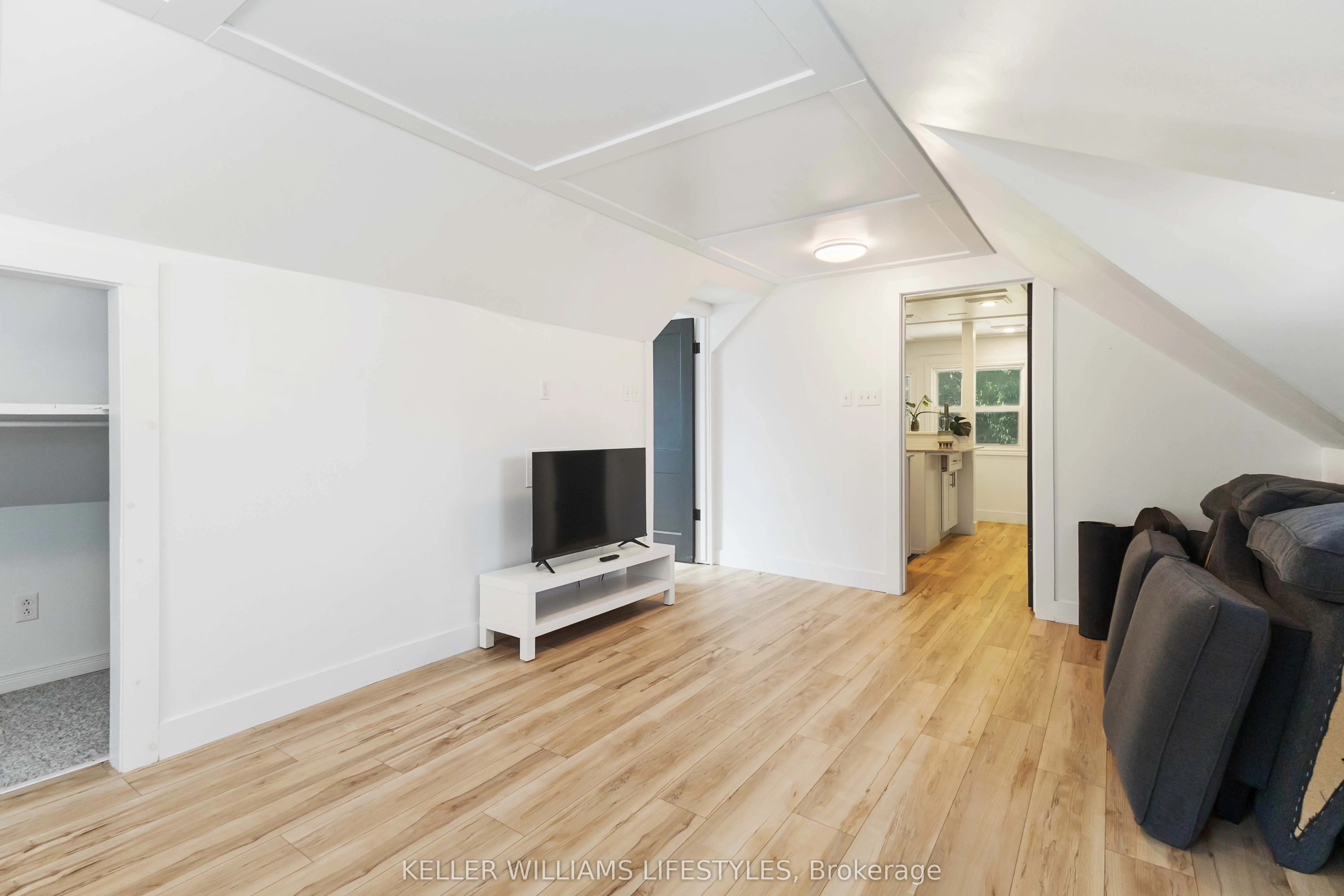 7 Cummings Avenue, #Upper