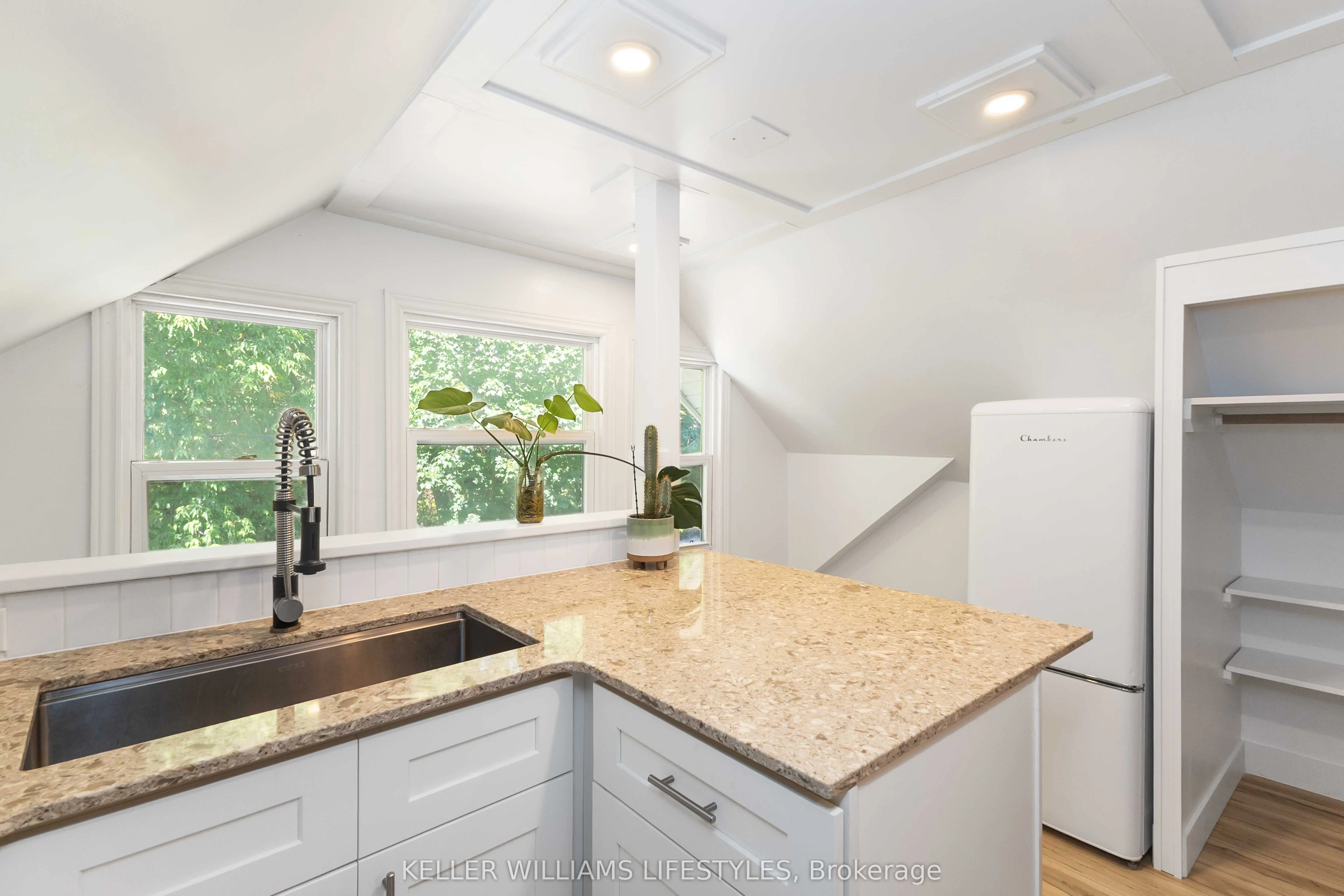 7 Cummings Avenue, #Upper