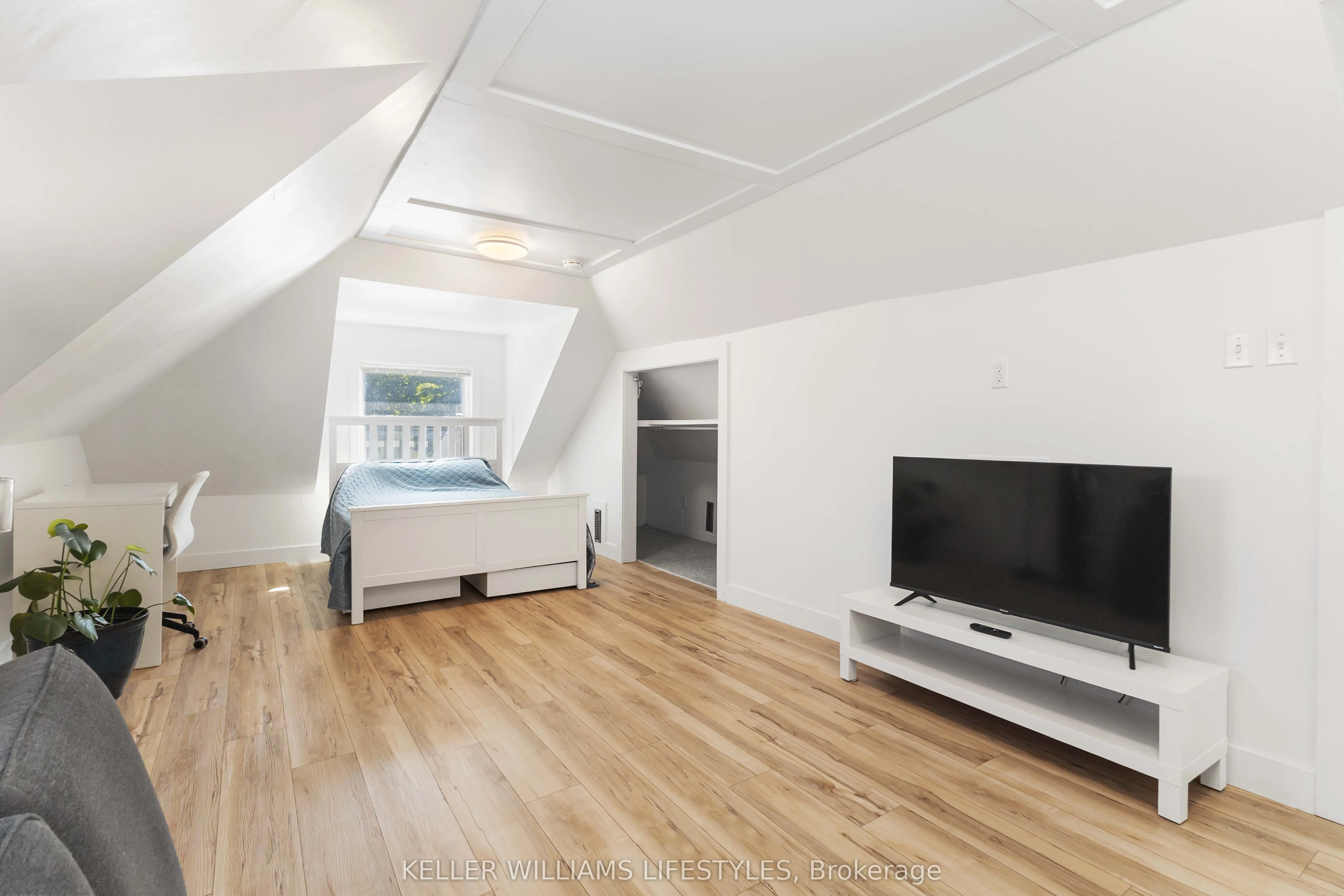 7 Cummings Avenue, #Upper