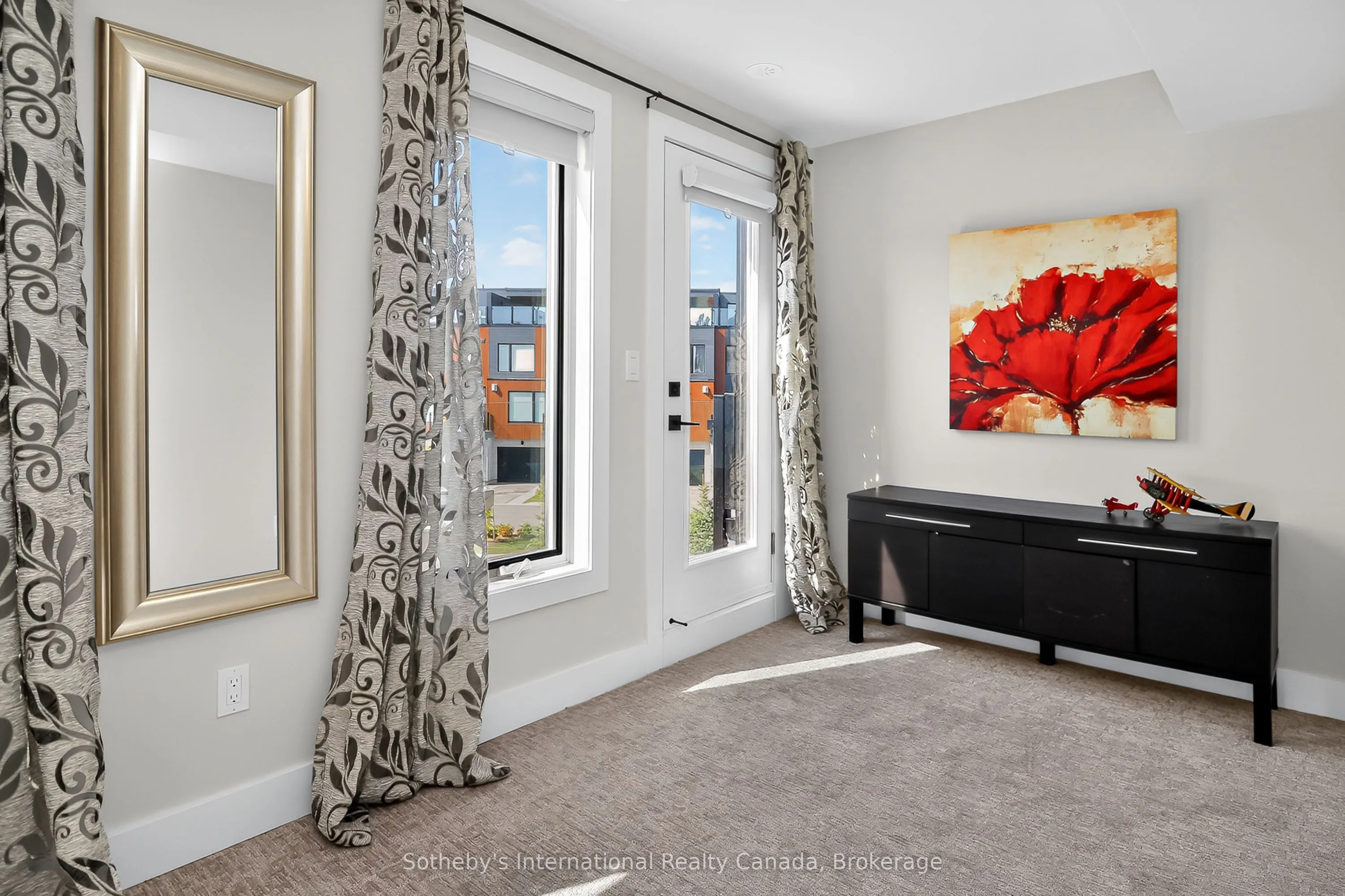 117 Sladden Court, #32
