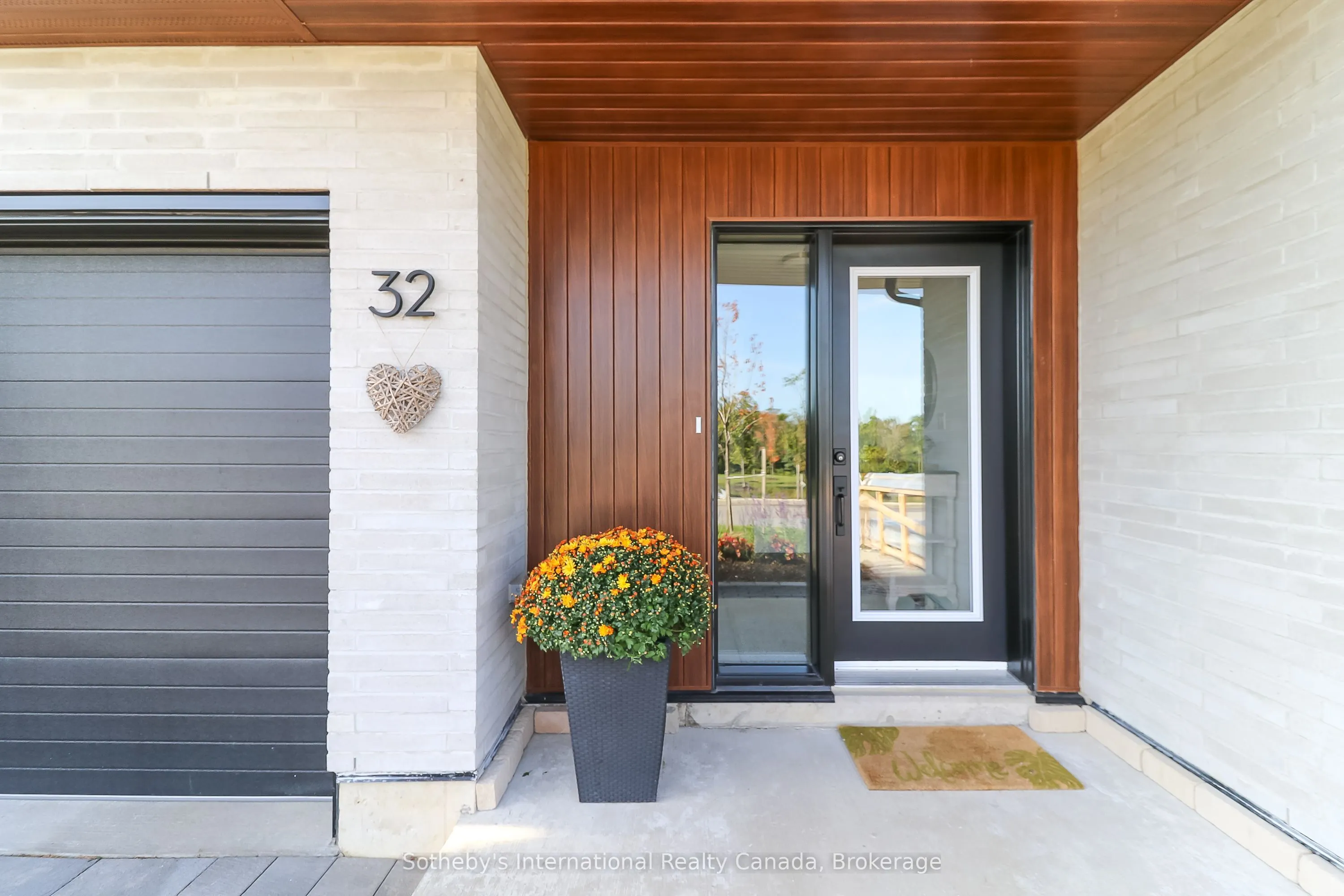 117 Sladden Court, #32
