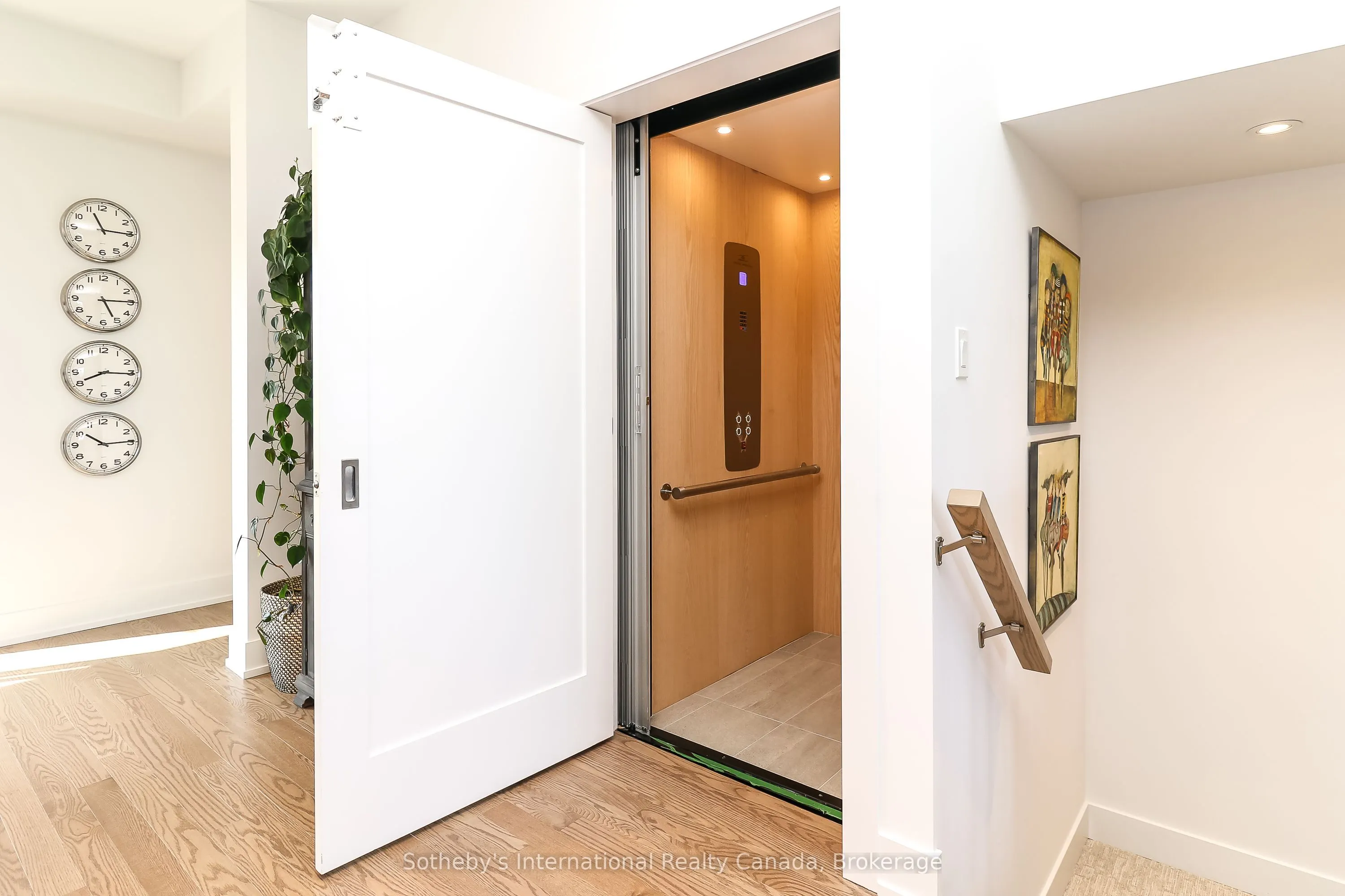 117 Sladden Court, #32