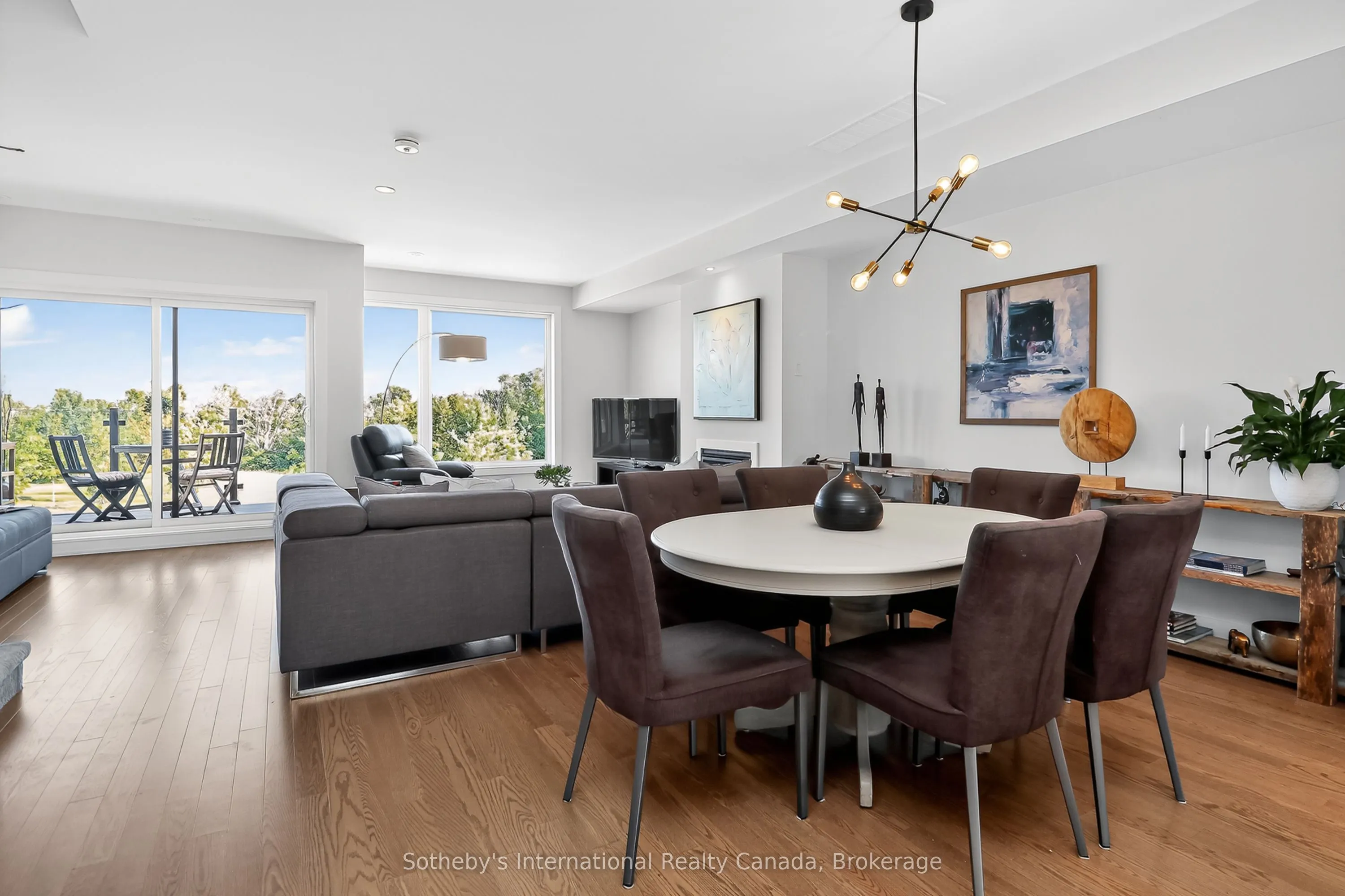 117 Sladden Court, #32