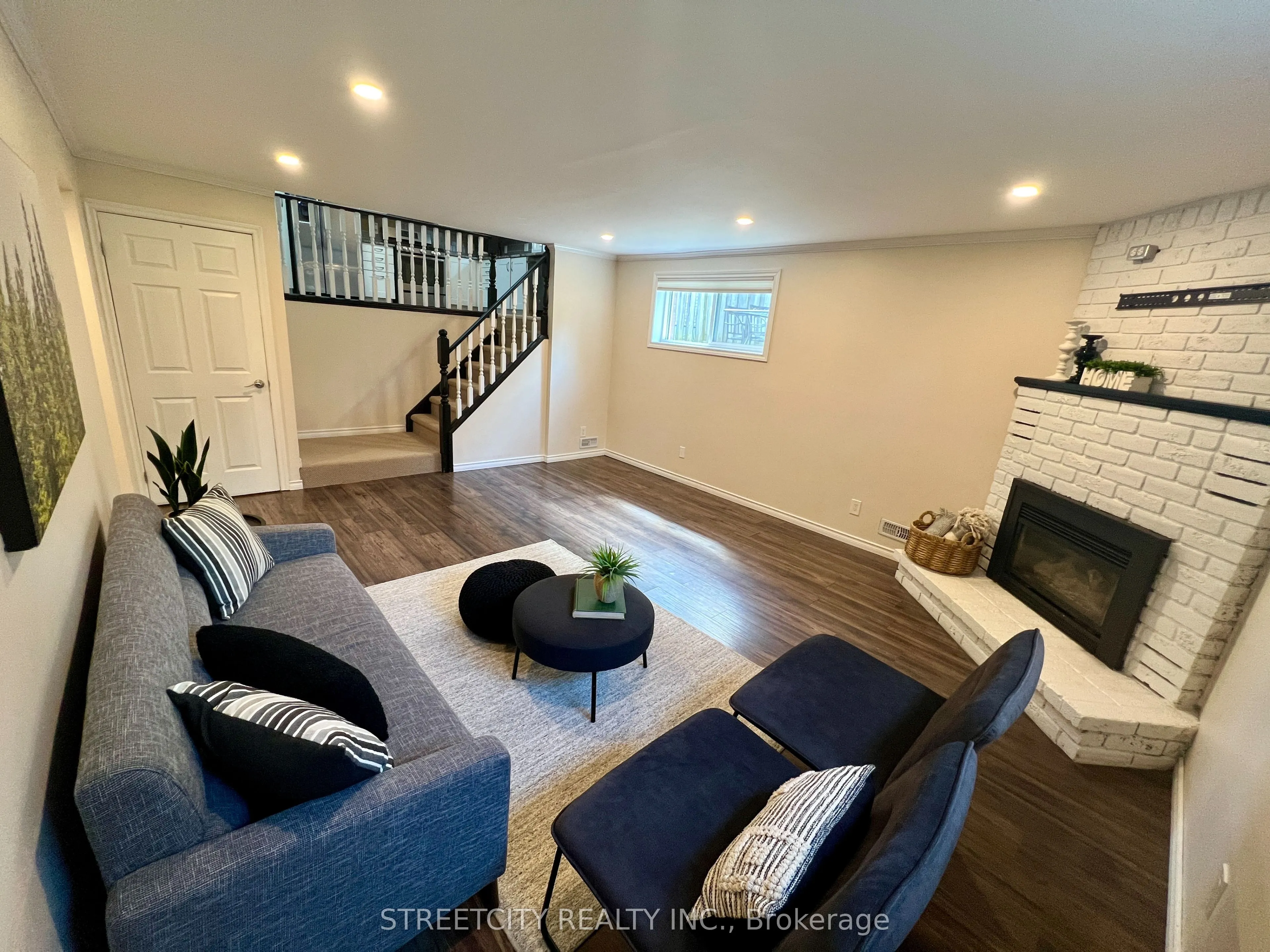 295 Walmer Grove